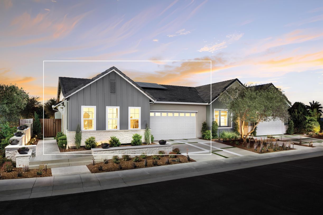 Elevation Image:Modern Farmhouse