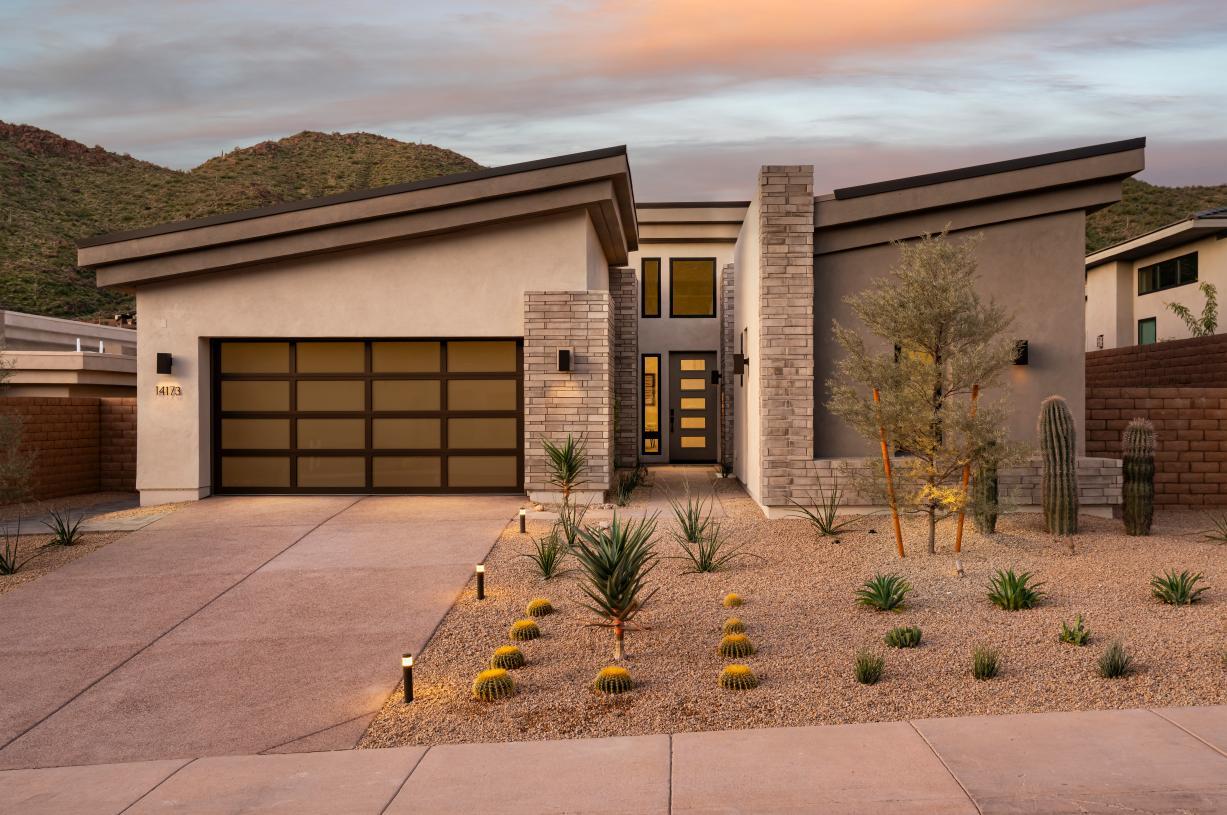 Elevation Image:Modern