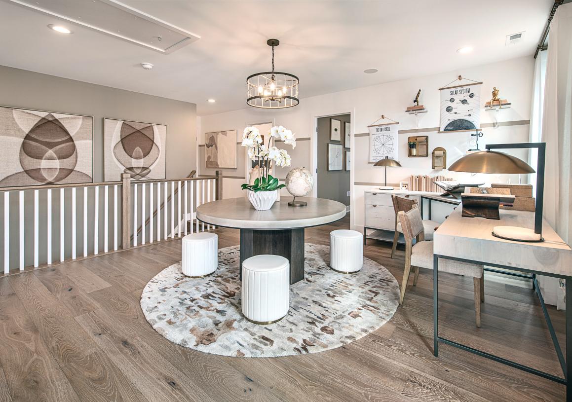 Elevation Image:Spacious loft central to two guest bedrooms