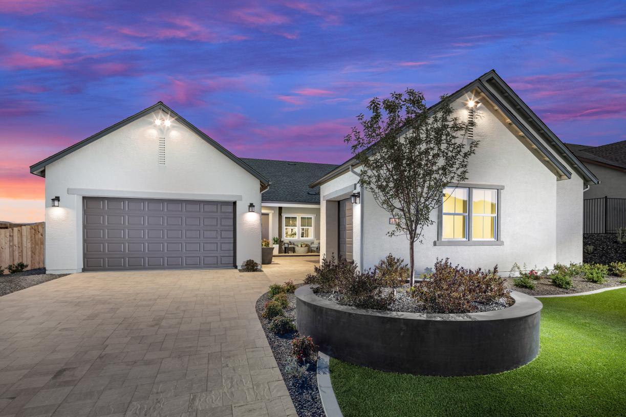 Elevation Image:Modern Ranch