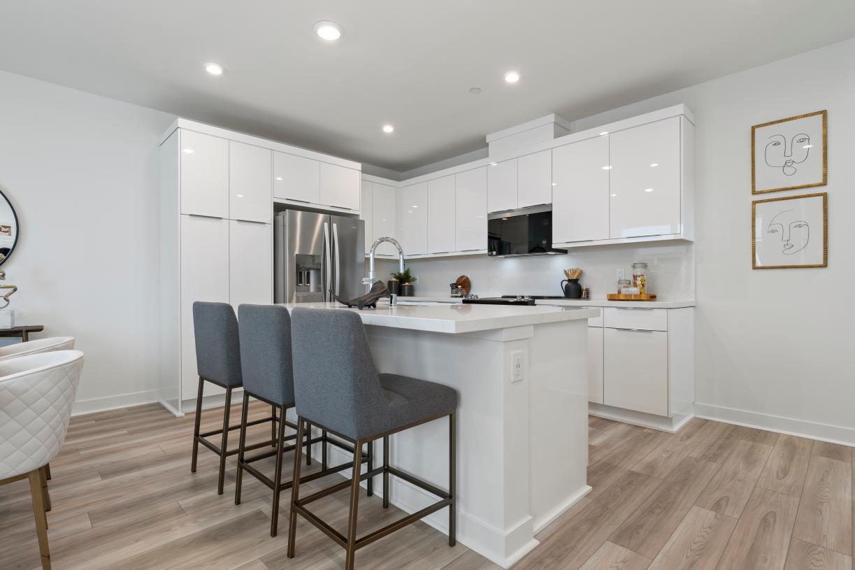 Elevation Image:Well-appointed kitchen