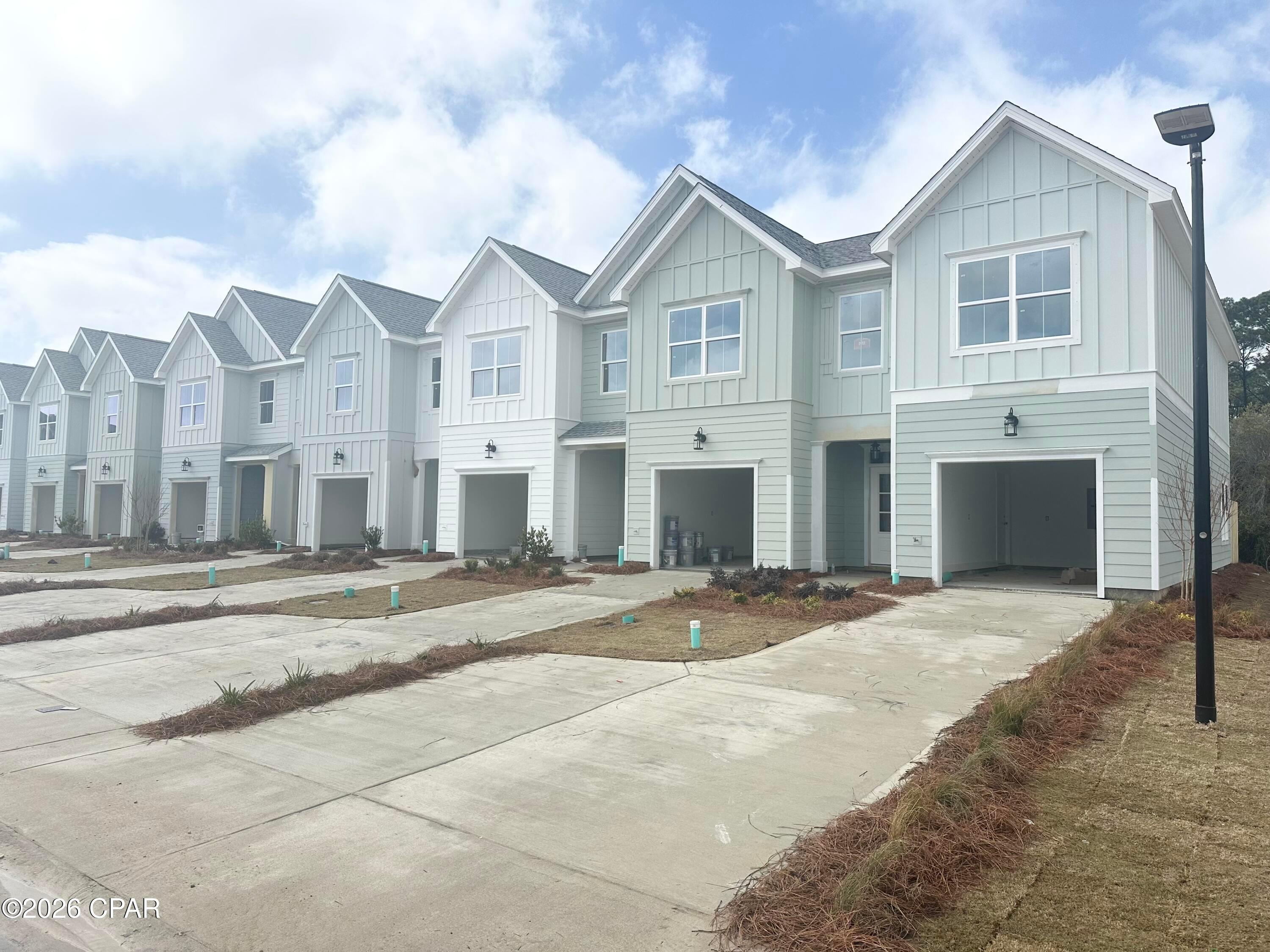 315 Cyan Lane:Elevation