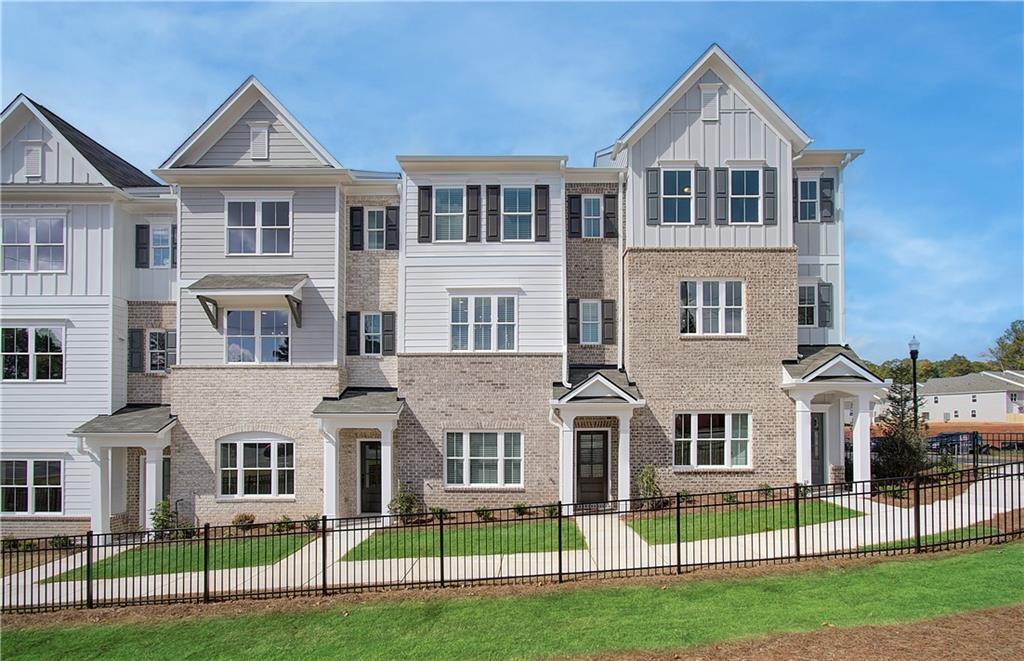 East Park Village:Home Exterior