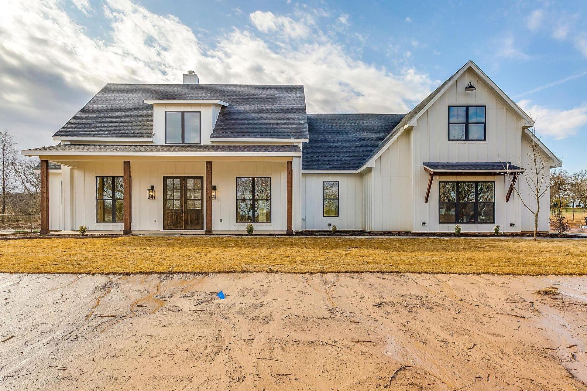 Erin:Front Elevation