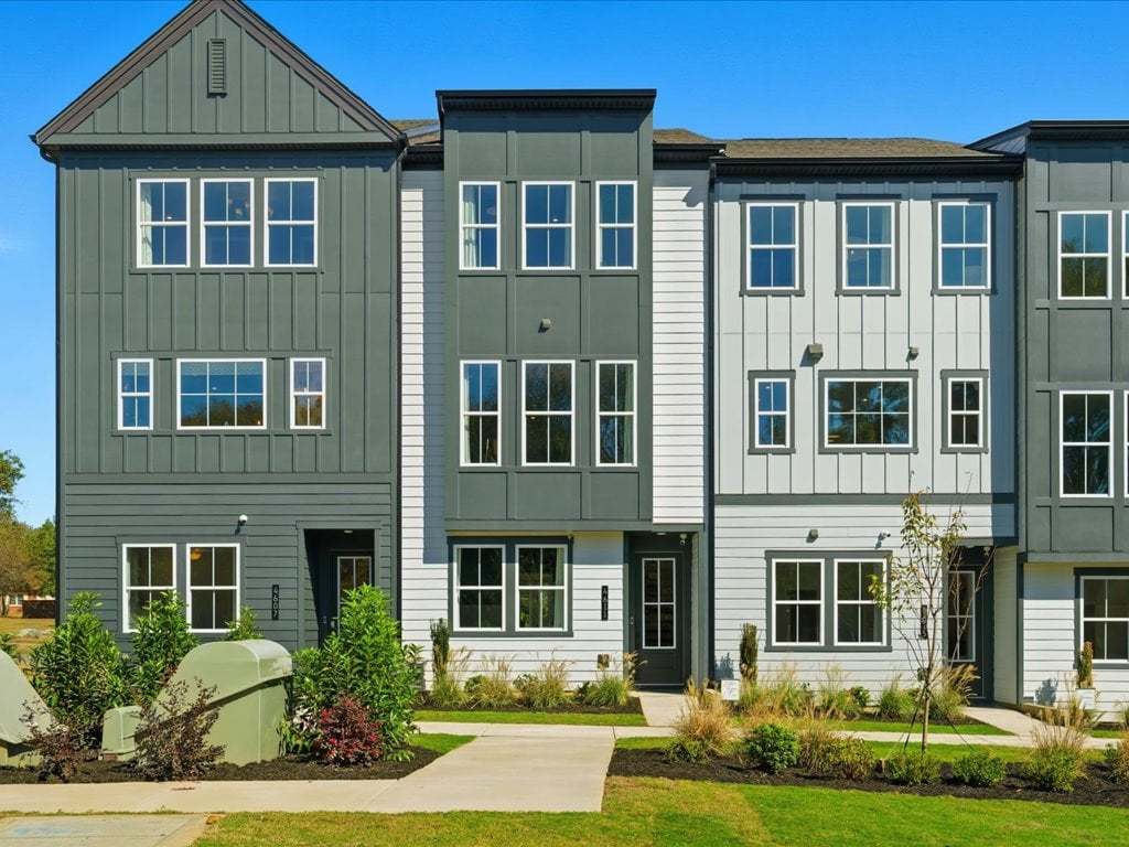 The Dahlia at Bellflower:Model Home