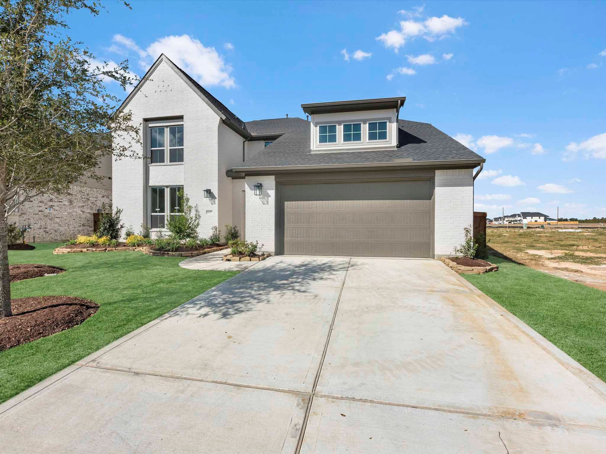 Dunham Pointe 60':Chandler Plan | 14207 Sacra View Road | Elevation E
