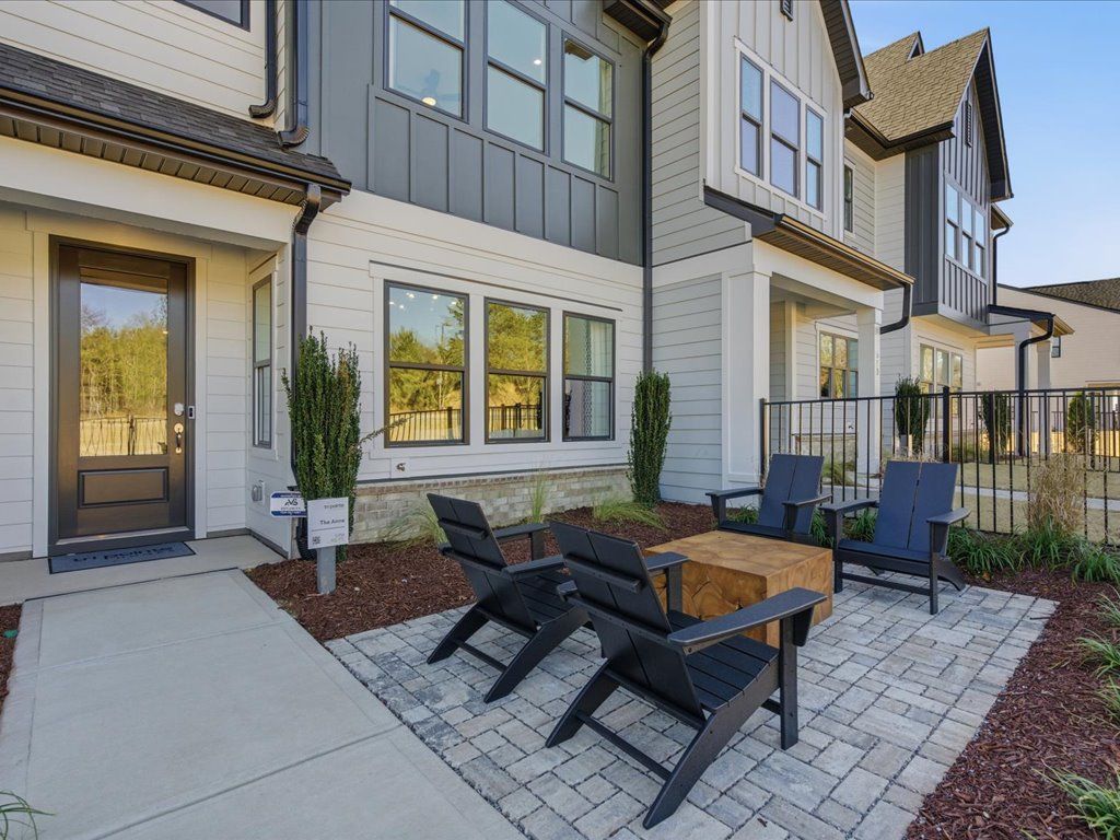The Anne | Grahym at Southbridge:Fully Fenced-In Front Courtyards