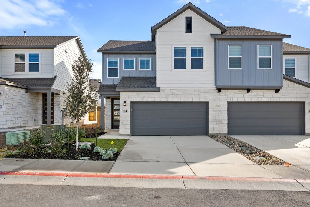 Union Collection at Park Central:125 Verra Way