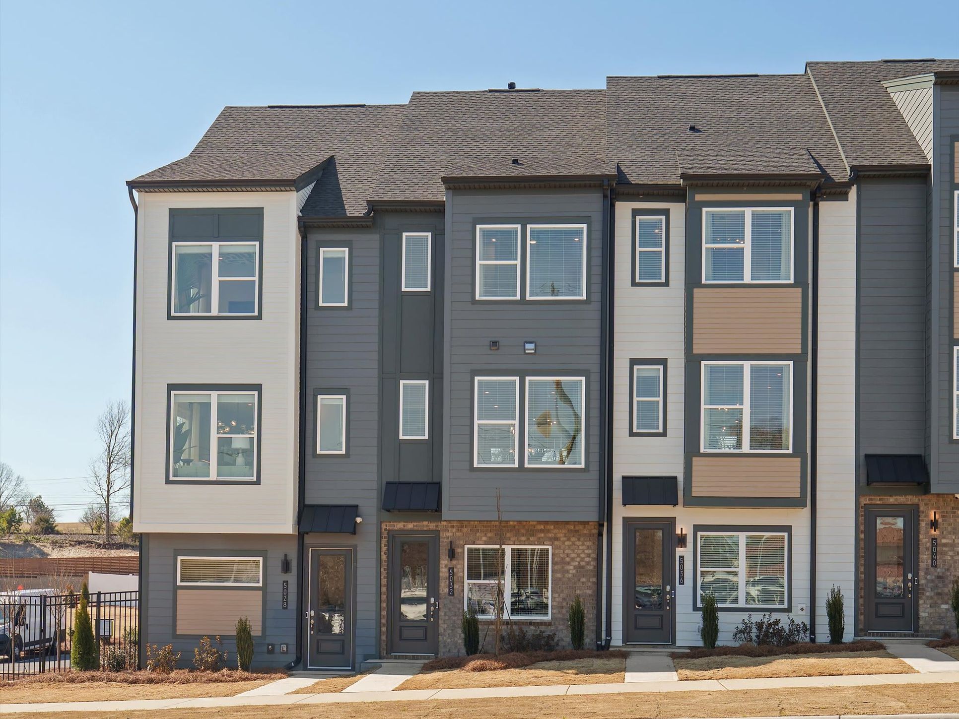 Southmont:5032 Beirut Dr