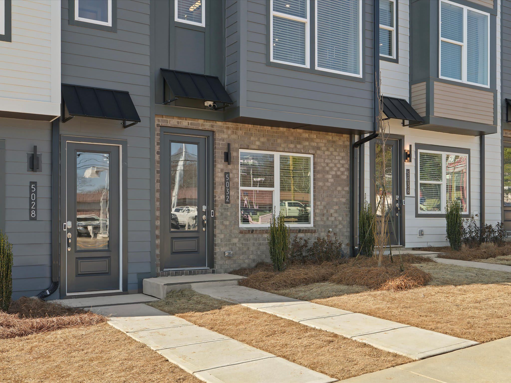 Southmont:5032 Beirut Dr