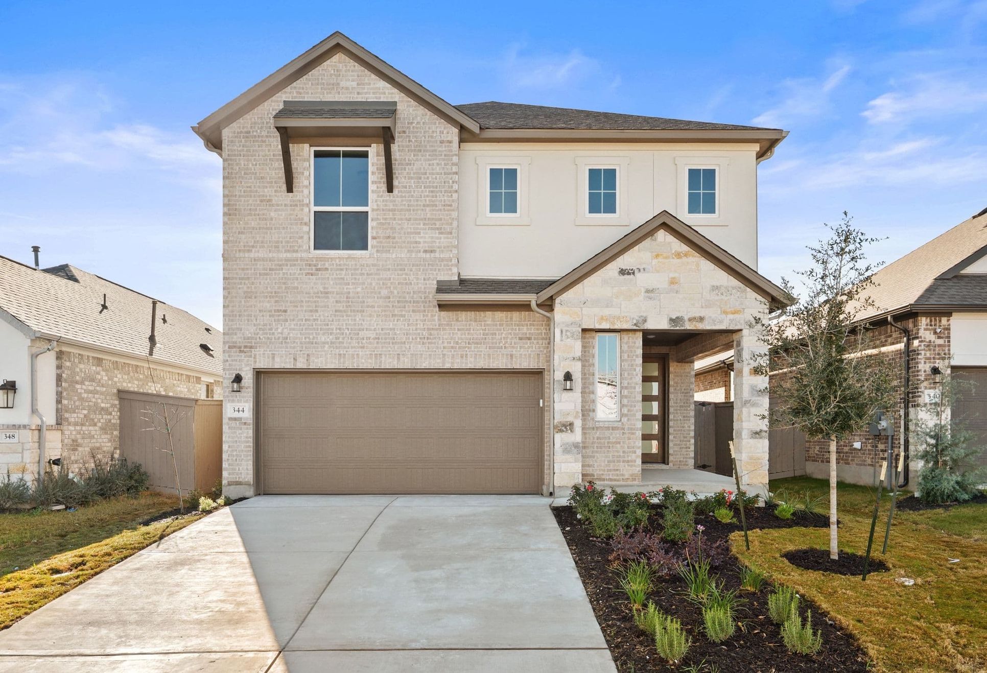 Flora:344 Brandywine Road