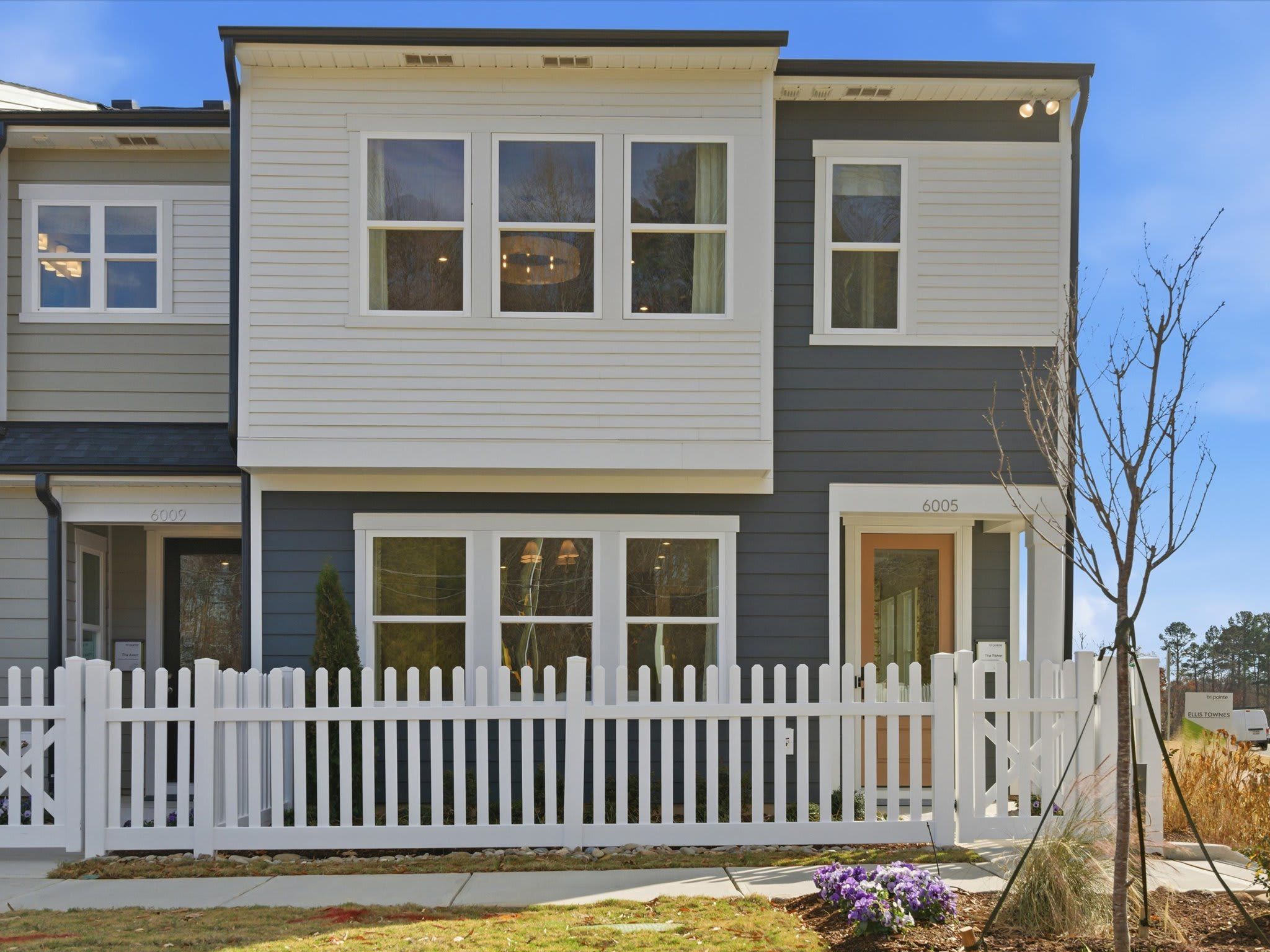 Ellis Townes:8434 Discovery Lane