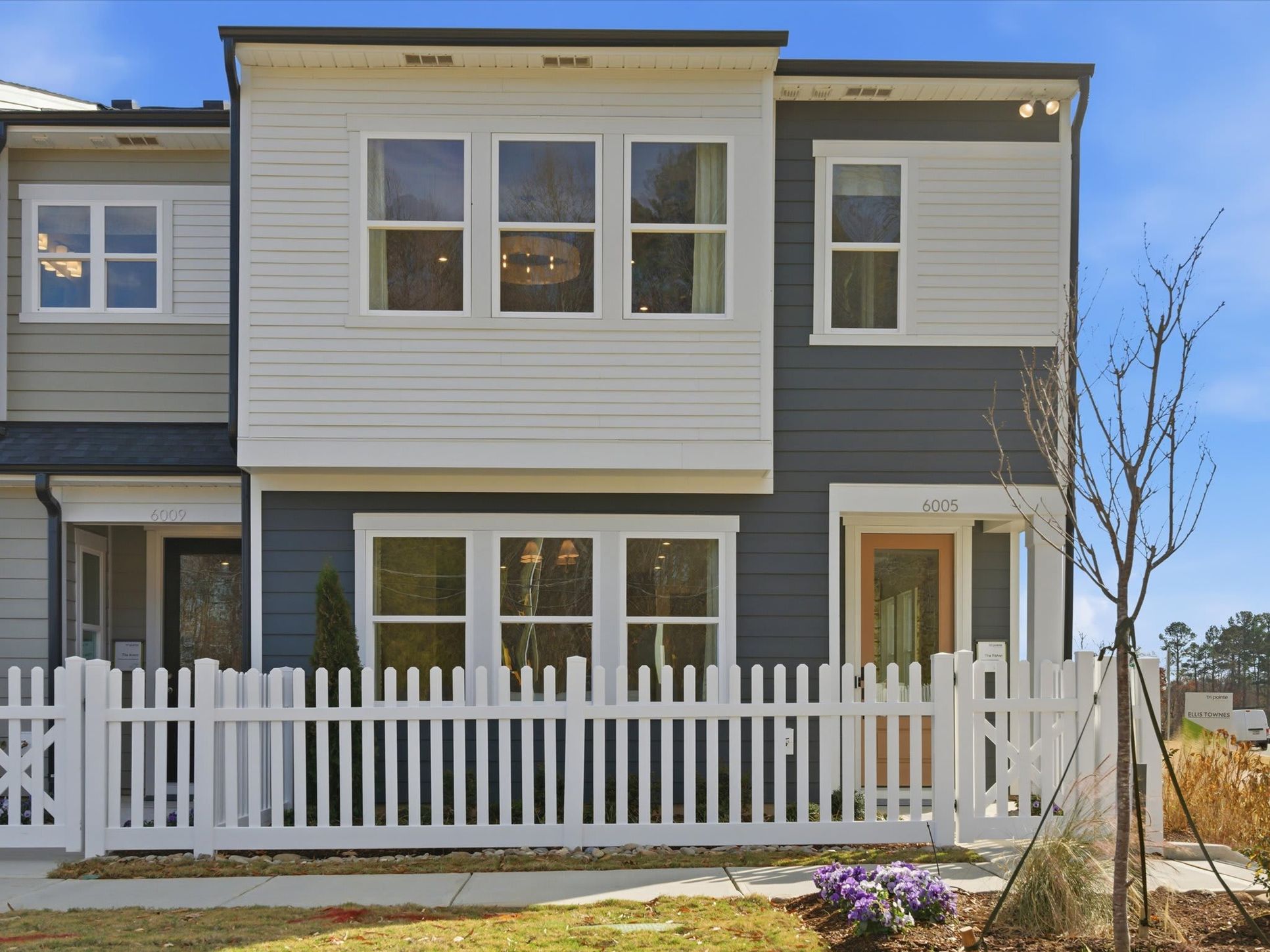 Ellis Townes:8434 Discovery Lane