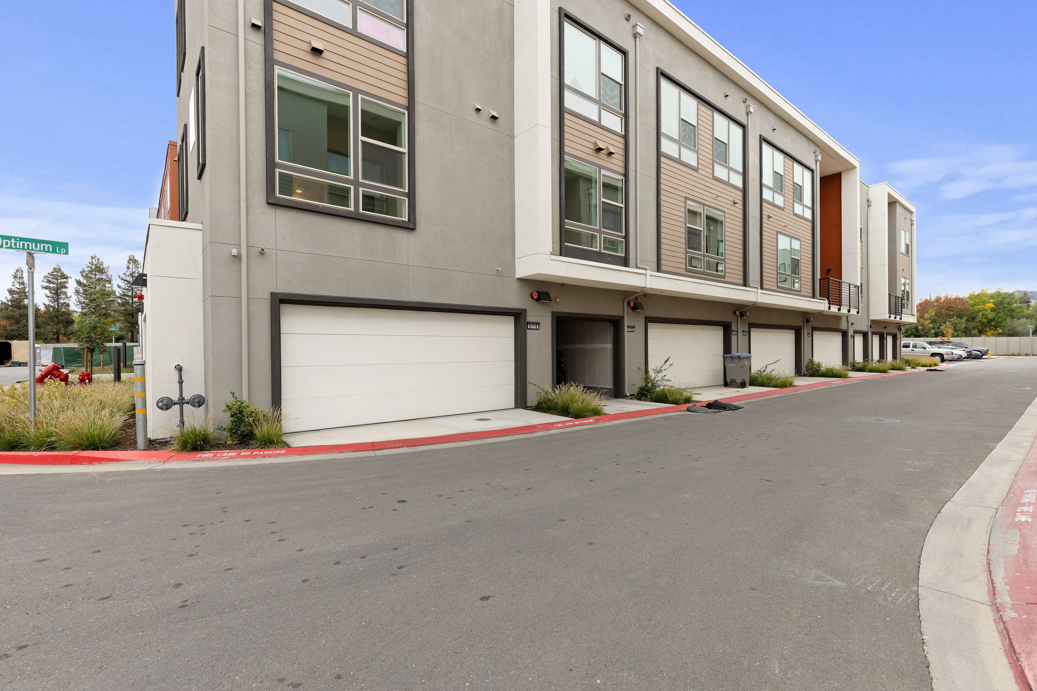 Lotus at UrbanOak:6710 Optimum Loop