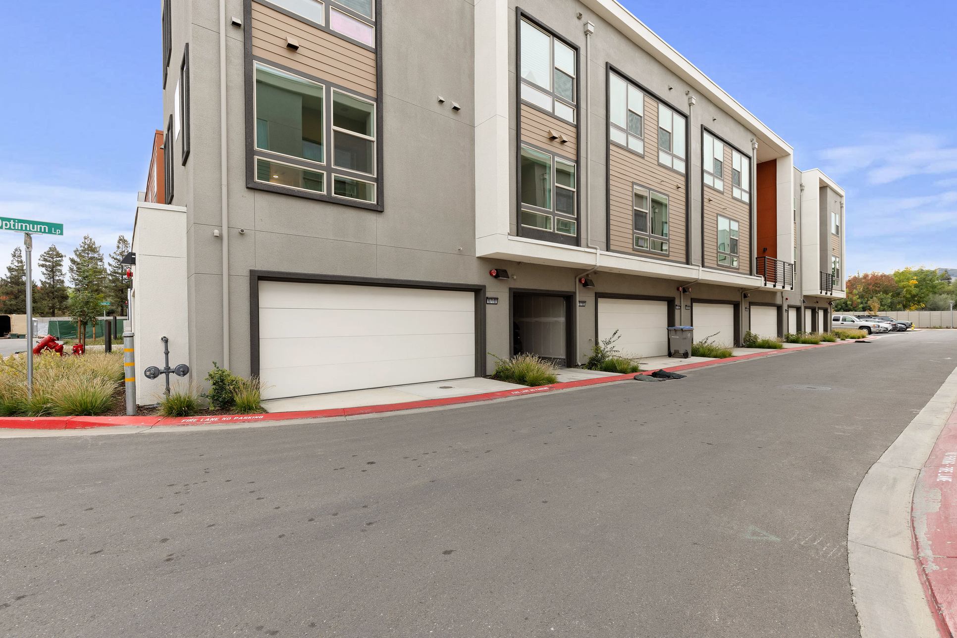 Lotus at UrbanOak:6710 Optimum Loop