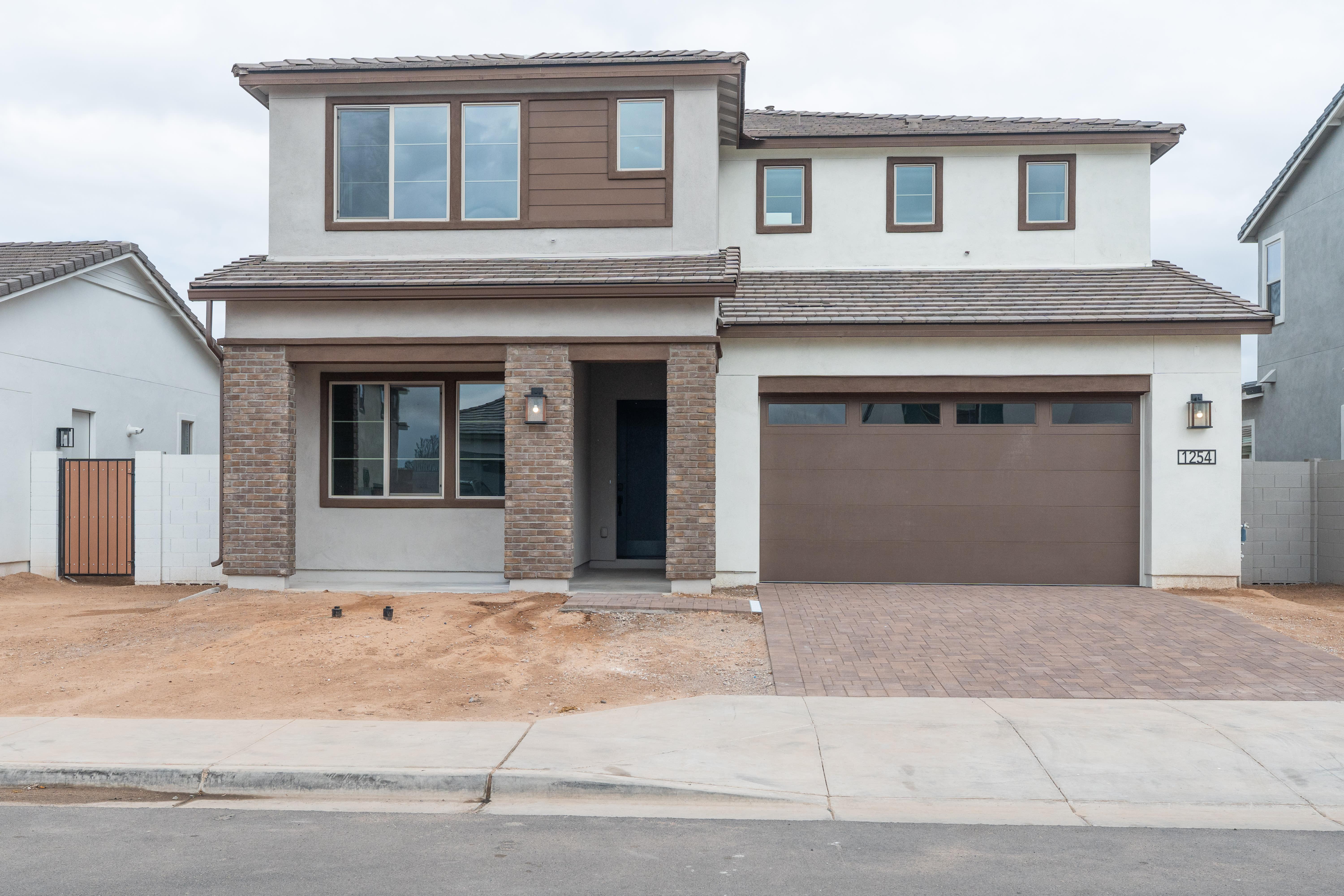 Jacamar at Waterston Central:1254 E PRESCOTT ST