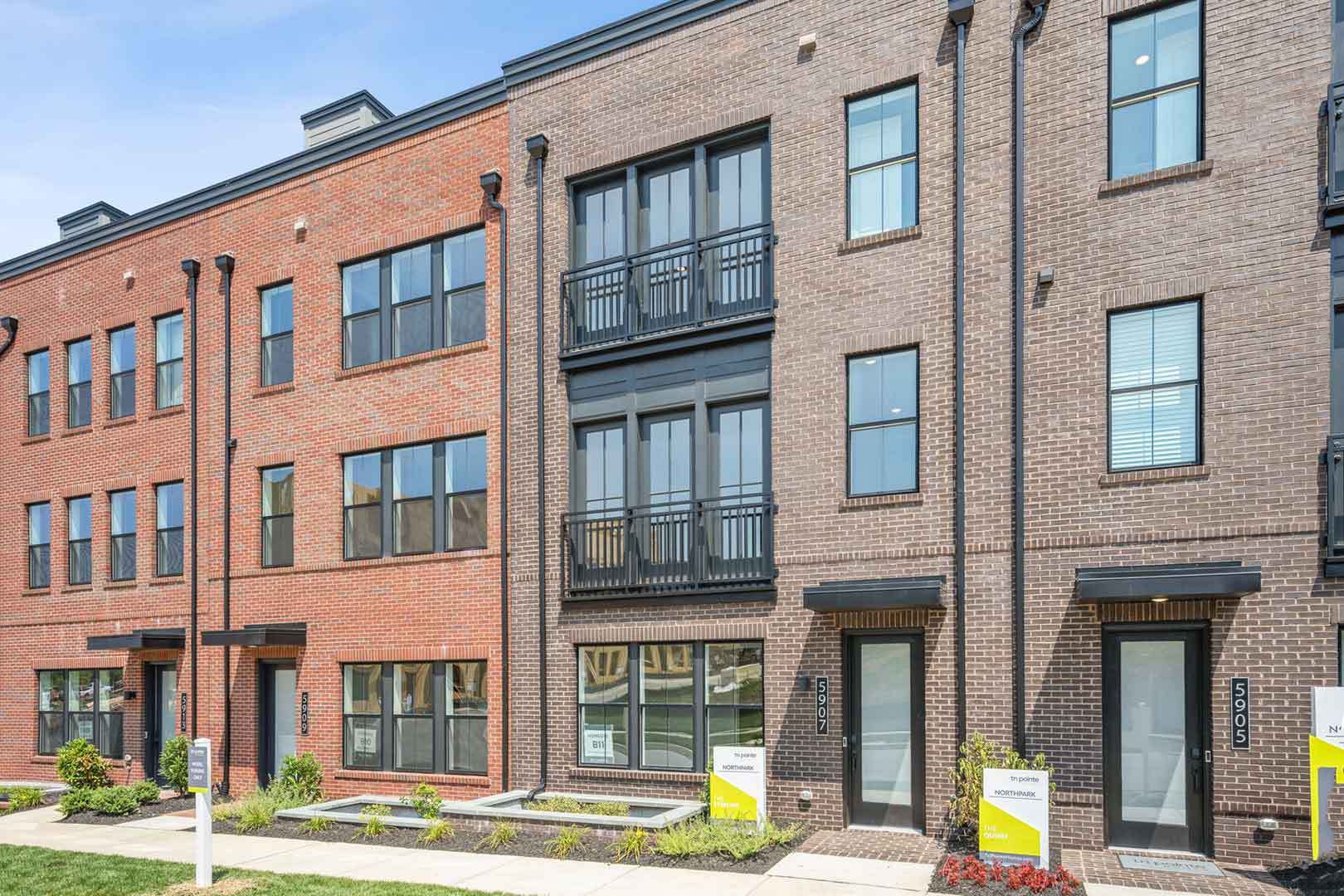 Sterling:Exterior
