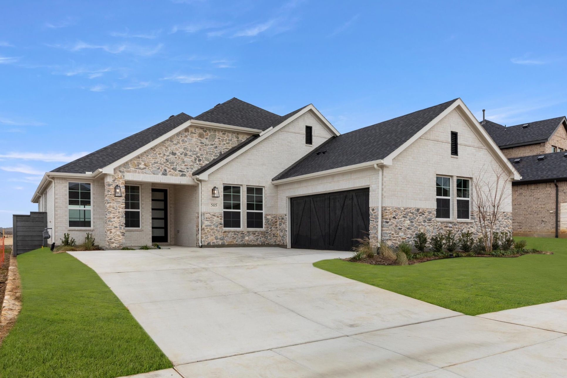 505 Jacob Drive:Front Exterior