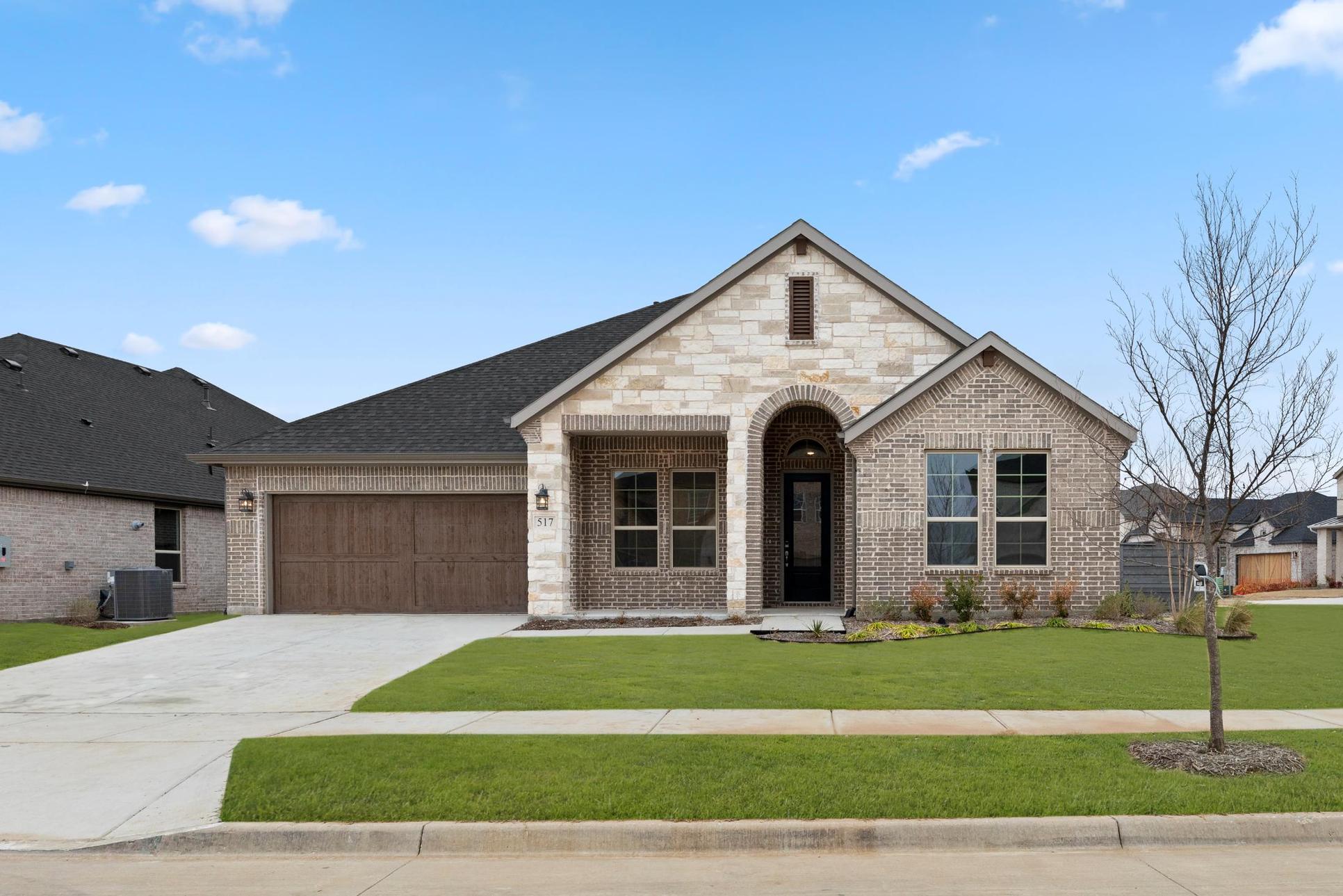 Front Exterior:Front Exterior
