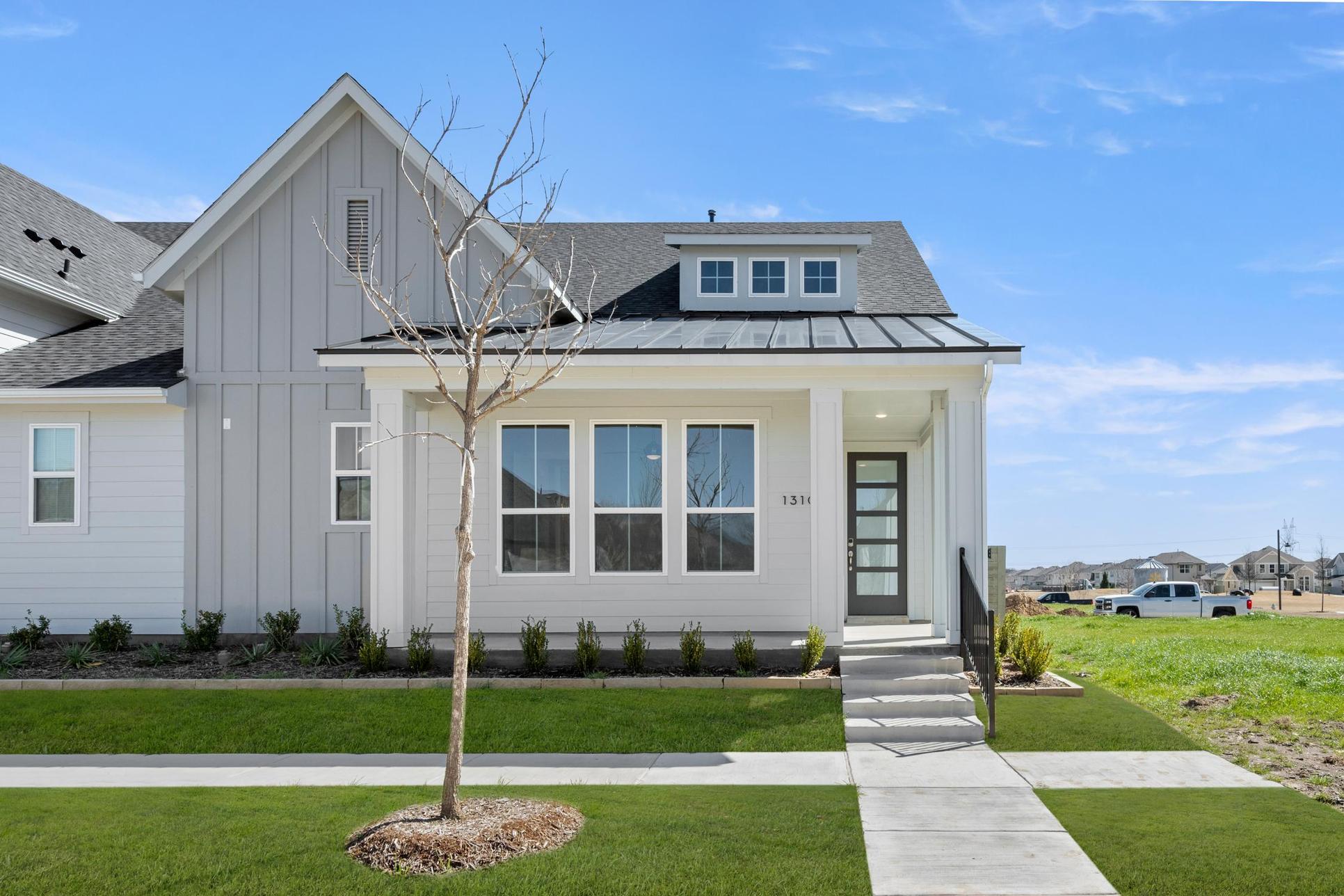 Exterior:Front Exterior