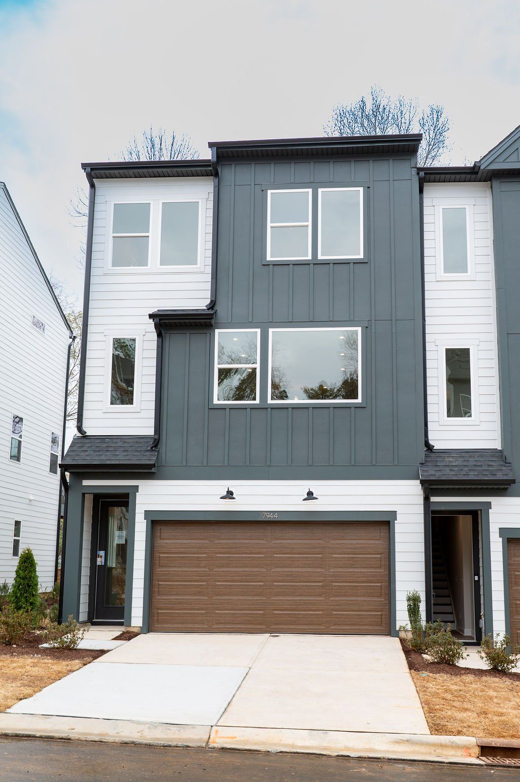 7944 Cedarsmith Ct:Front Exterior