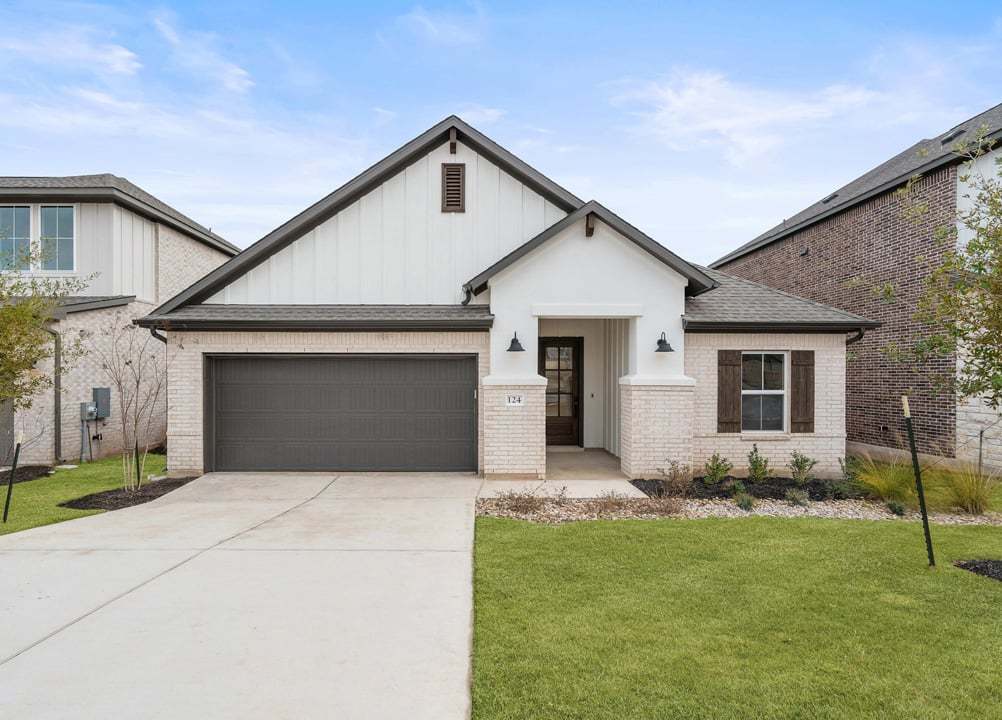 124 Old Woods Road:Exterior Style B