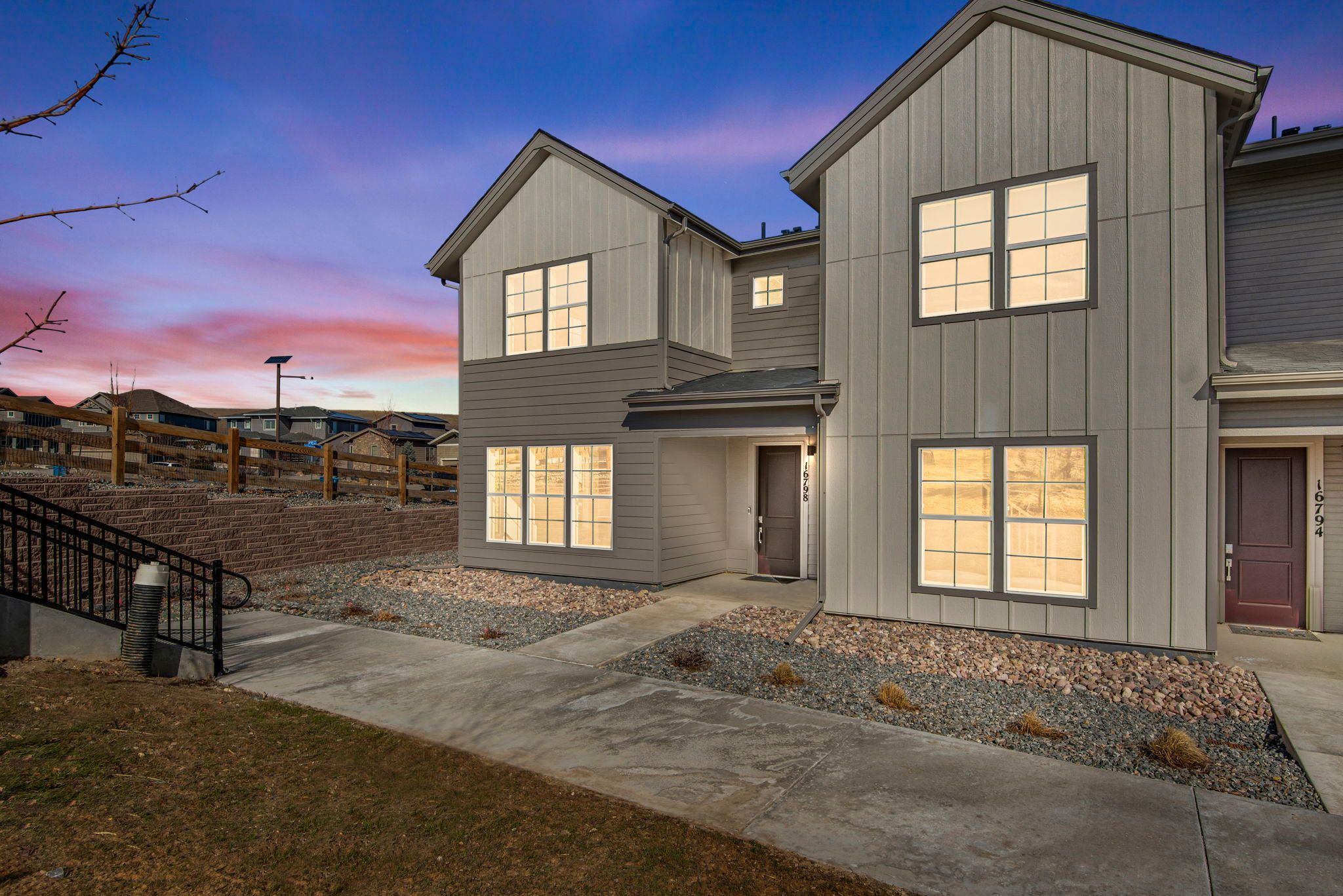 16798 West 94th Way:Front exterior