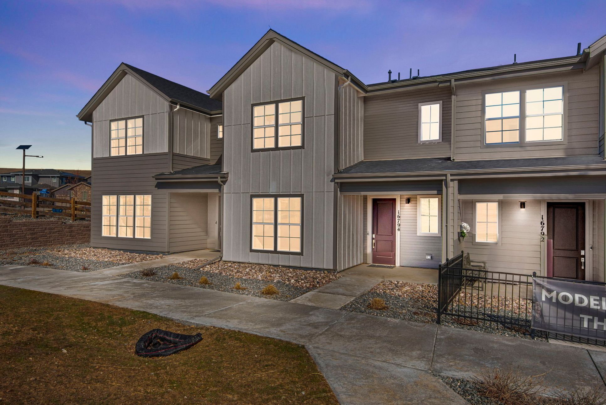 16794 West 94th Way:Front exterior