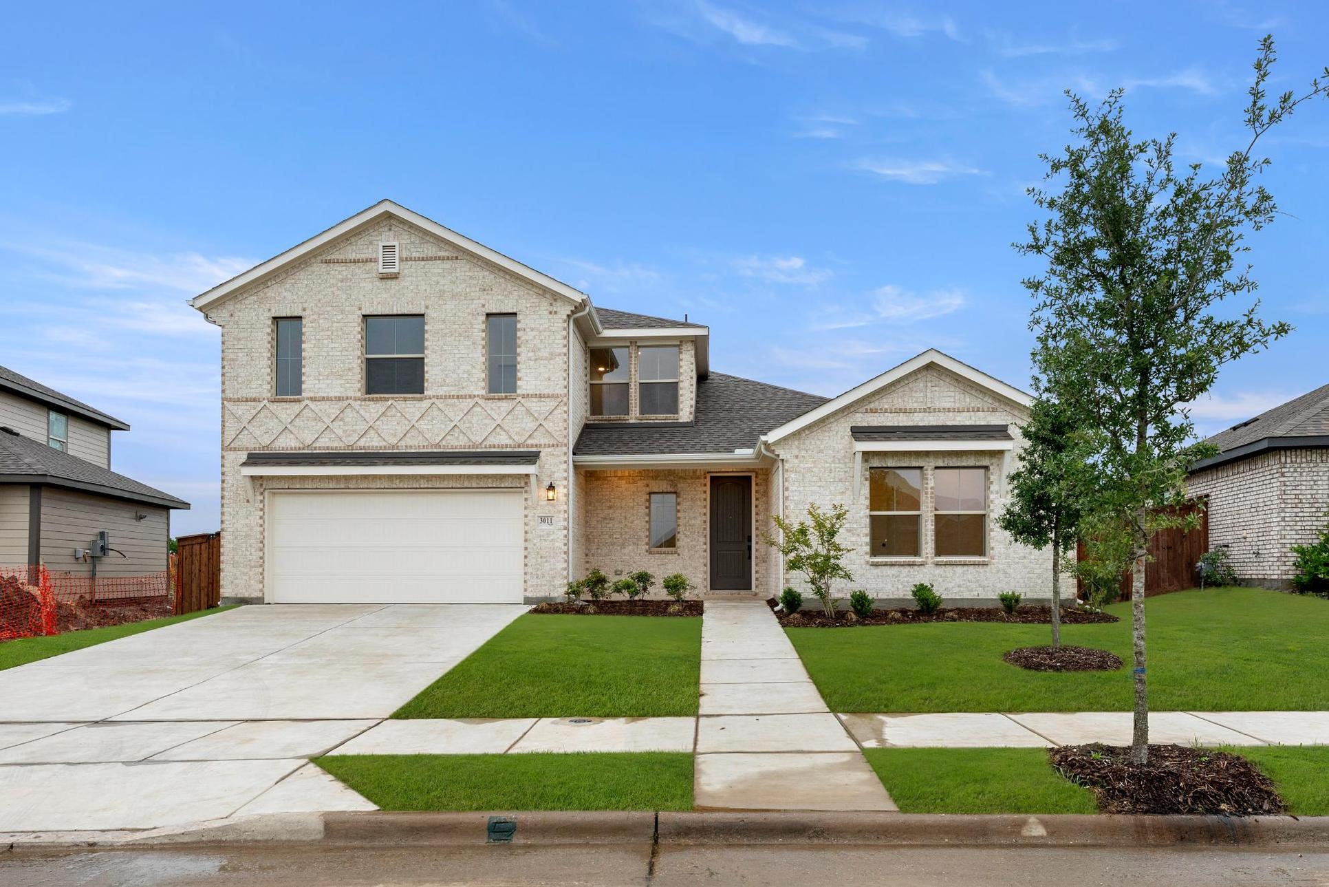 3011 Genevieve Ln:Front Exterior