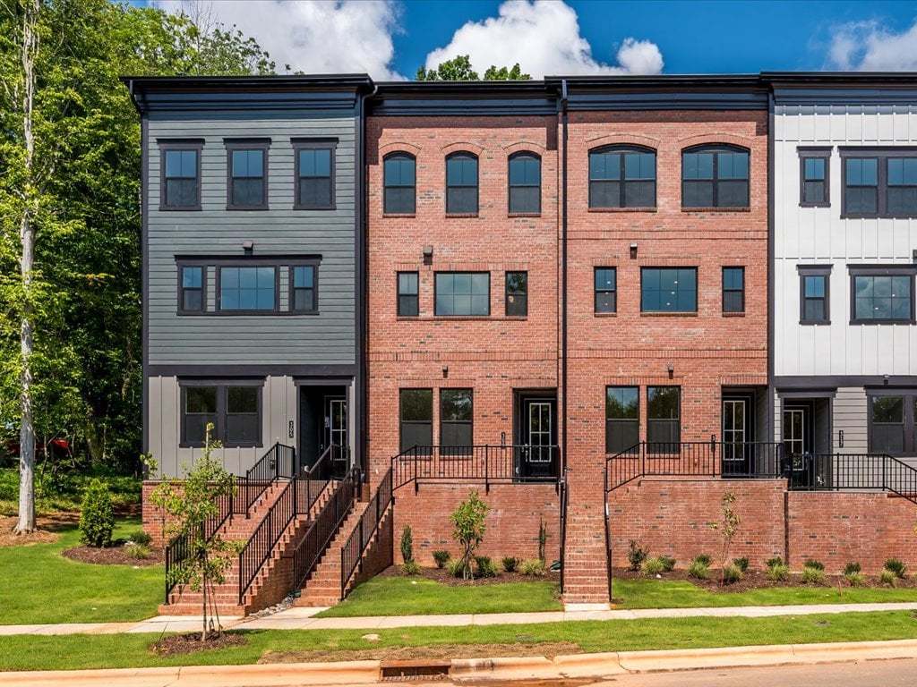 309 Old Town Village Rd:Front Exterior