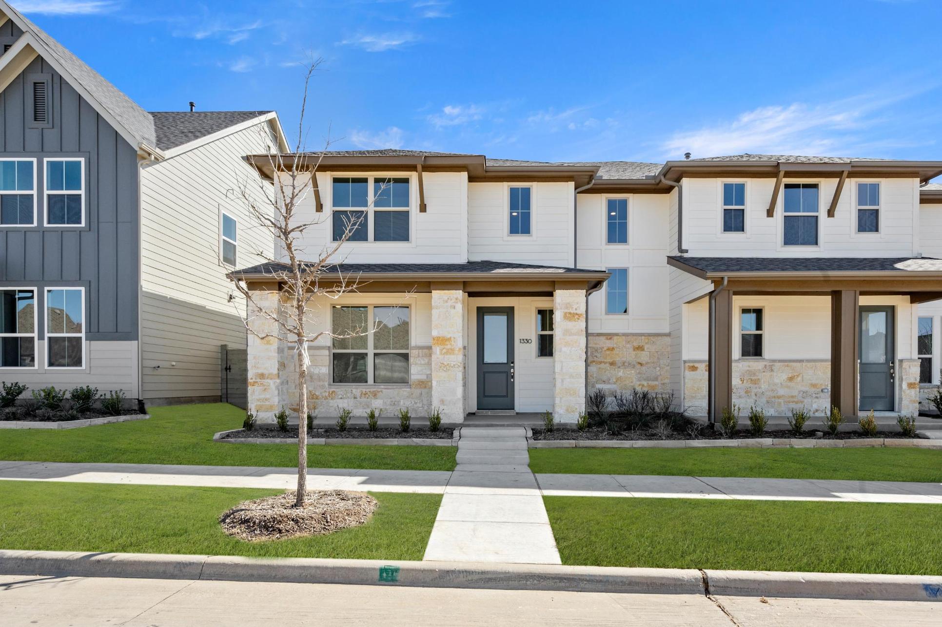 Exterior:Front Exterior