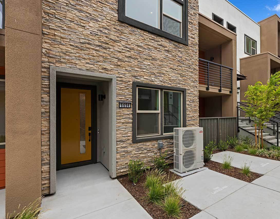 Lotus Homesite 271:Exterior
