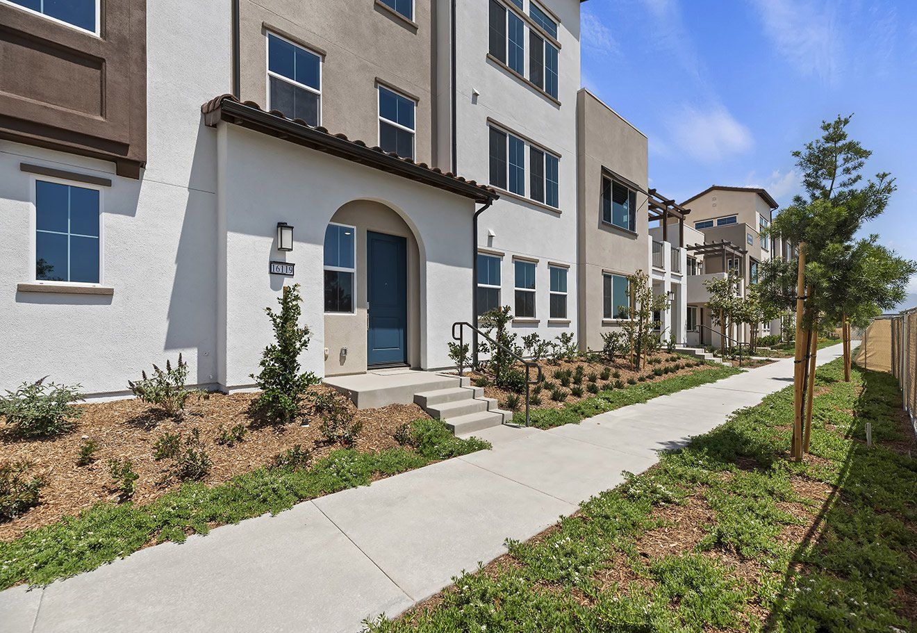 Sage Court Homesite 73:Front Exterior Walkway