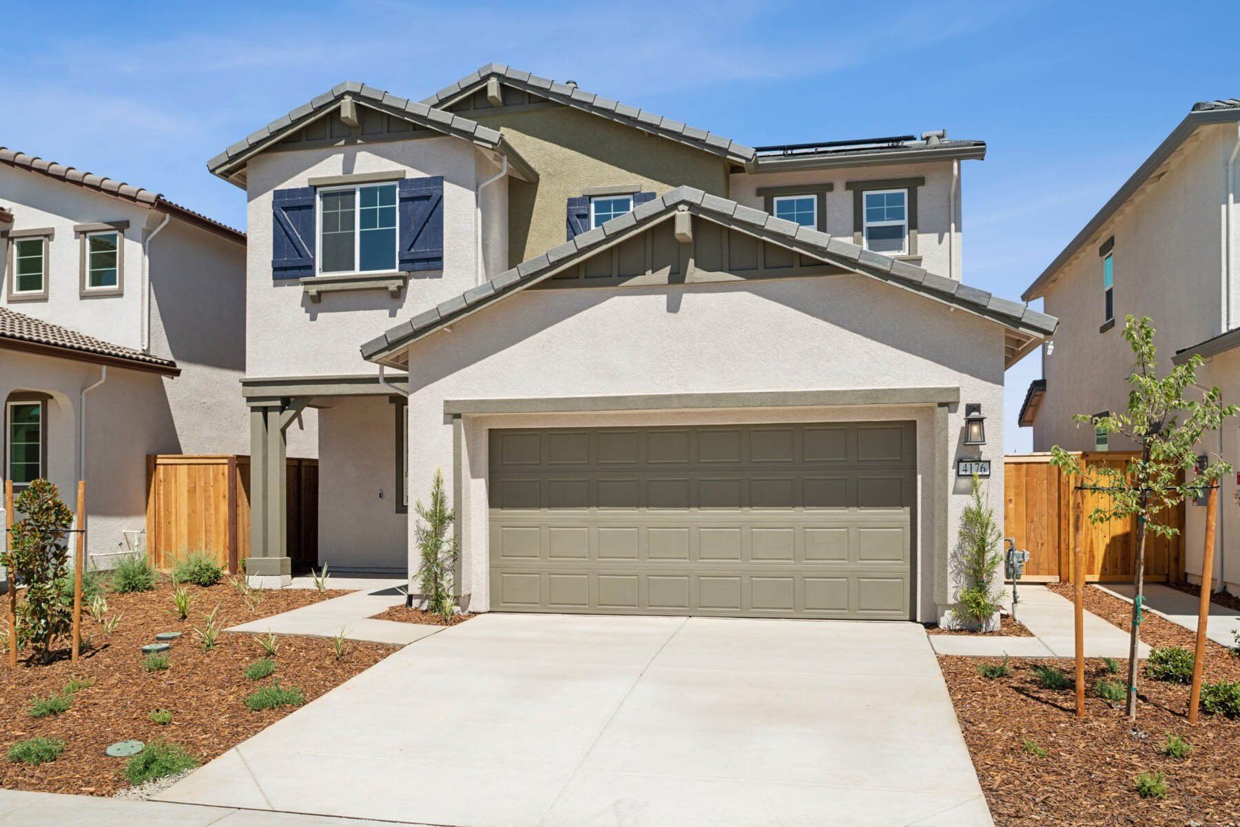 Riverblossom 442:Riverblossom 442 | Exterior