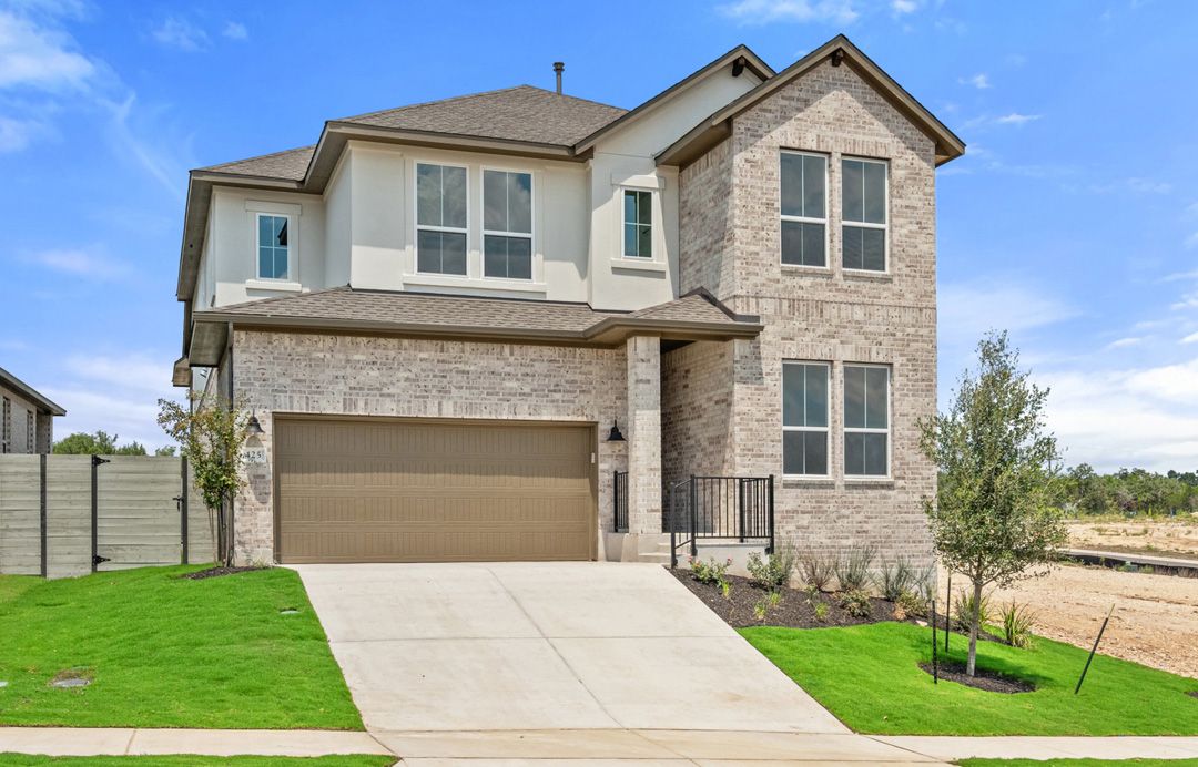 425 Leaning Rock Road:Exterior Style A