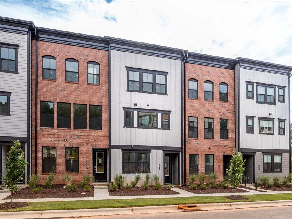 412 Old Town Village Rd:Front Exteriors