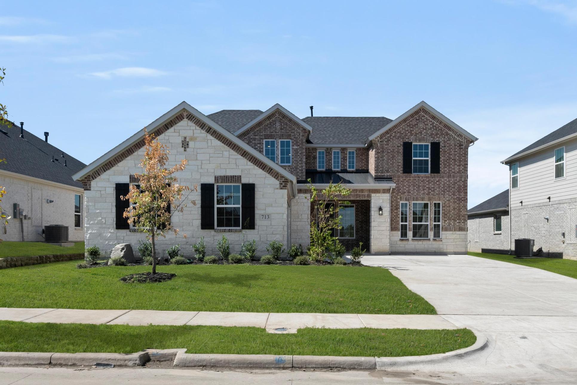 713-Bluestem-Street:Davis Floorplan | Front Exterior