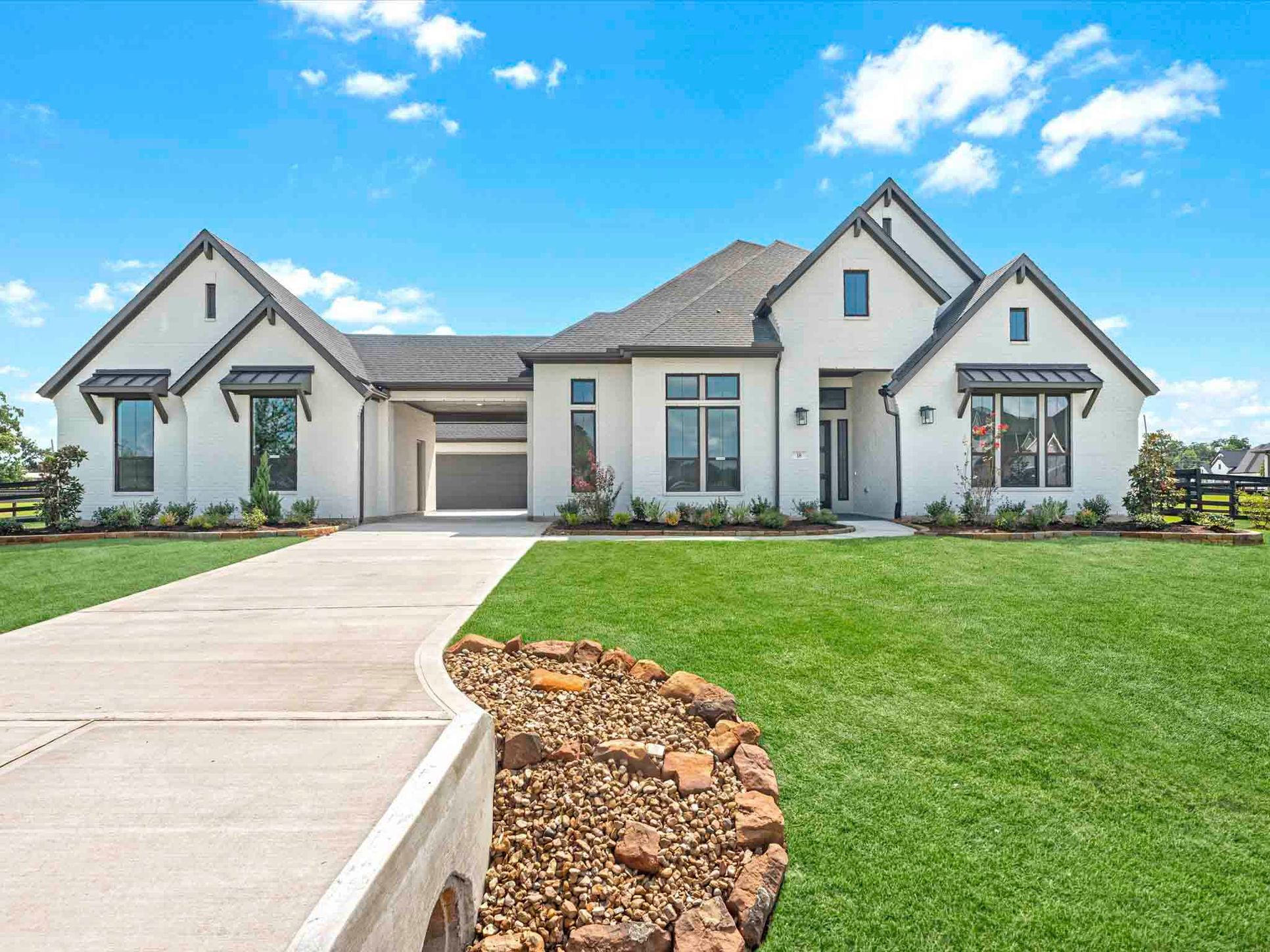 The Estates at James Lane:Carignan Plan | 18 Woodland Creek Court | Secondary Bed