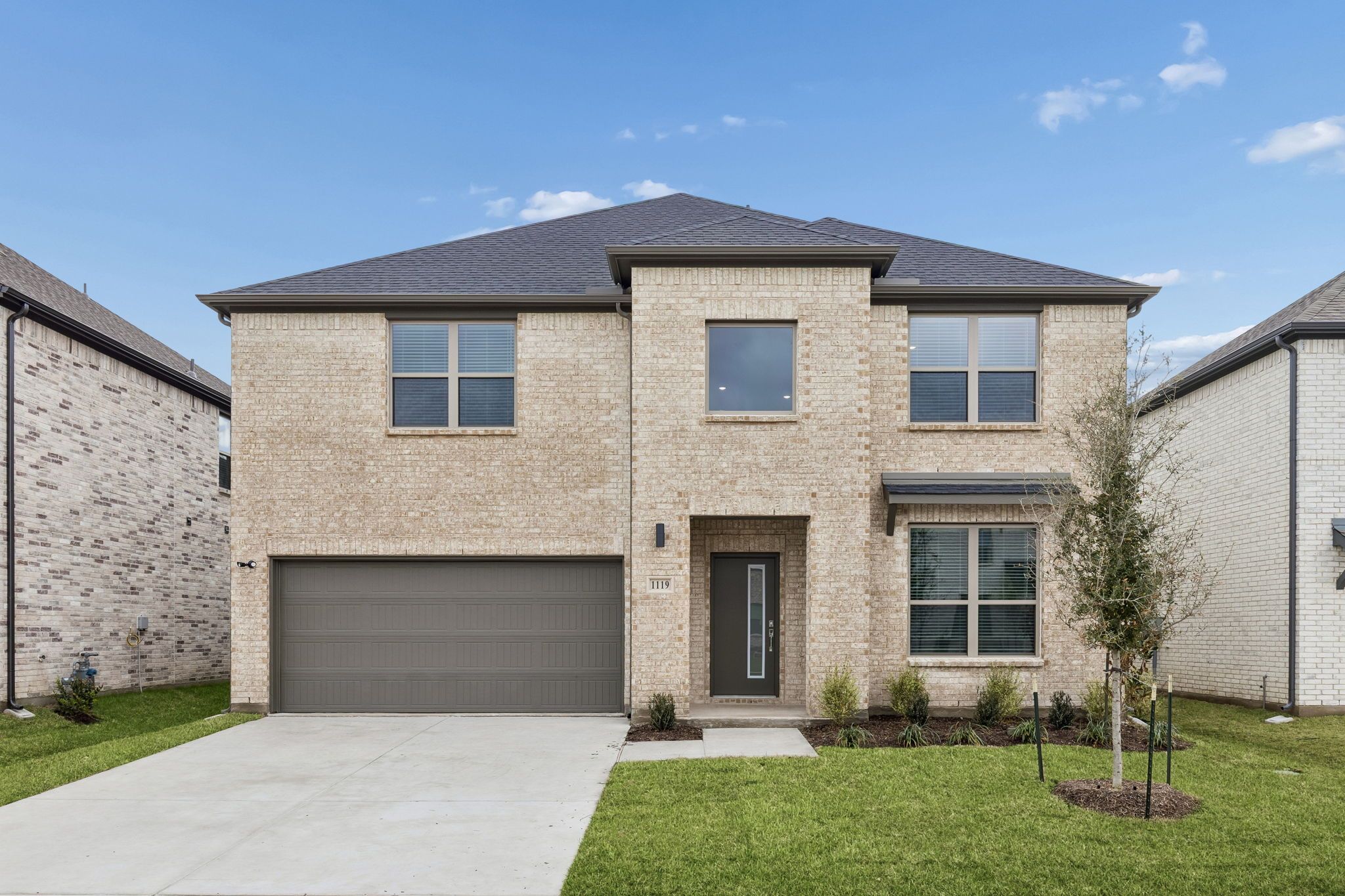 Exterior:Elevation M