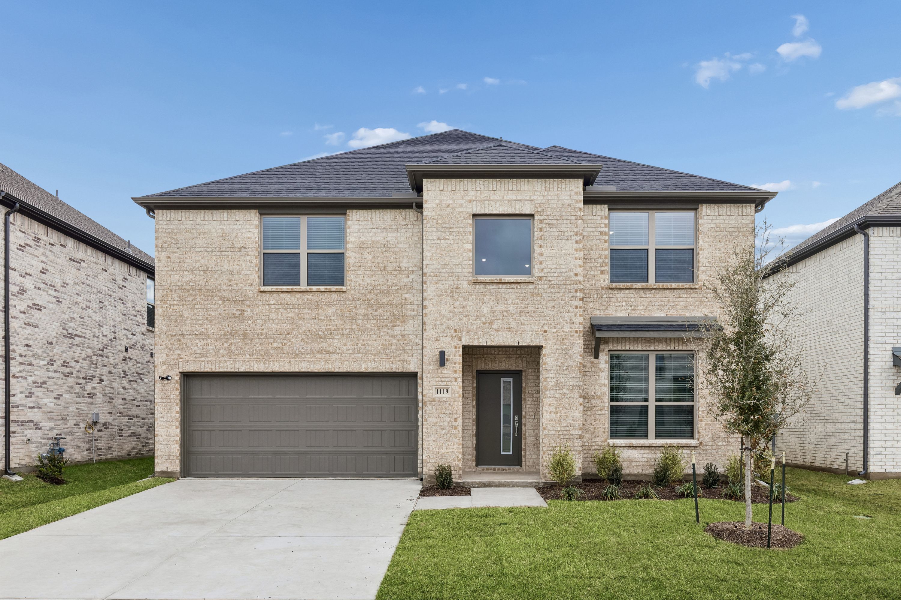 Exterior:Elevation M