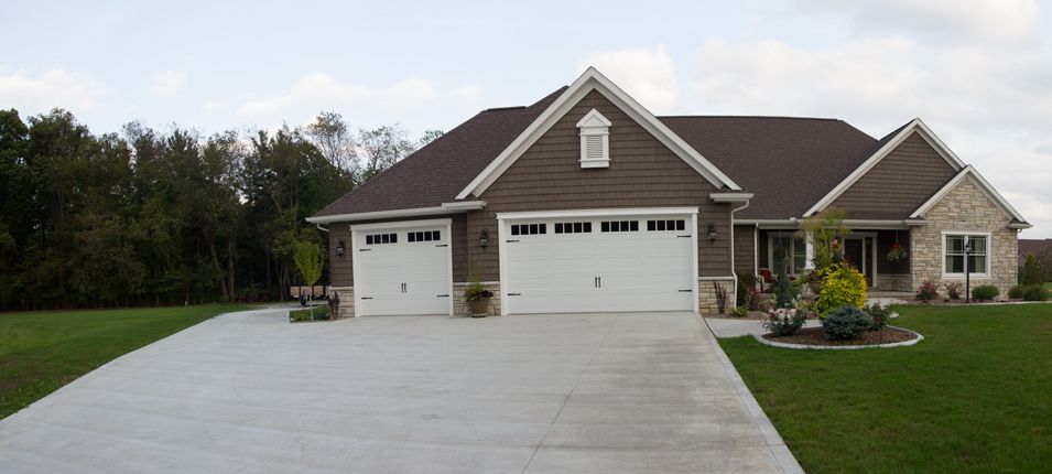 Troyer Custom Built Homes,46545