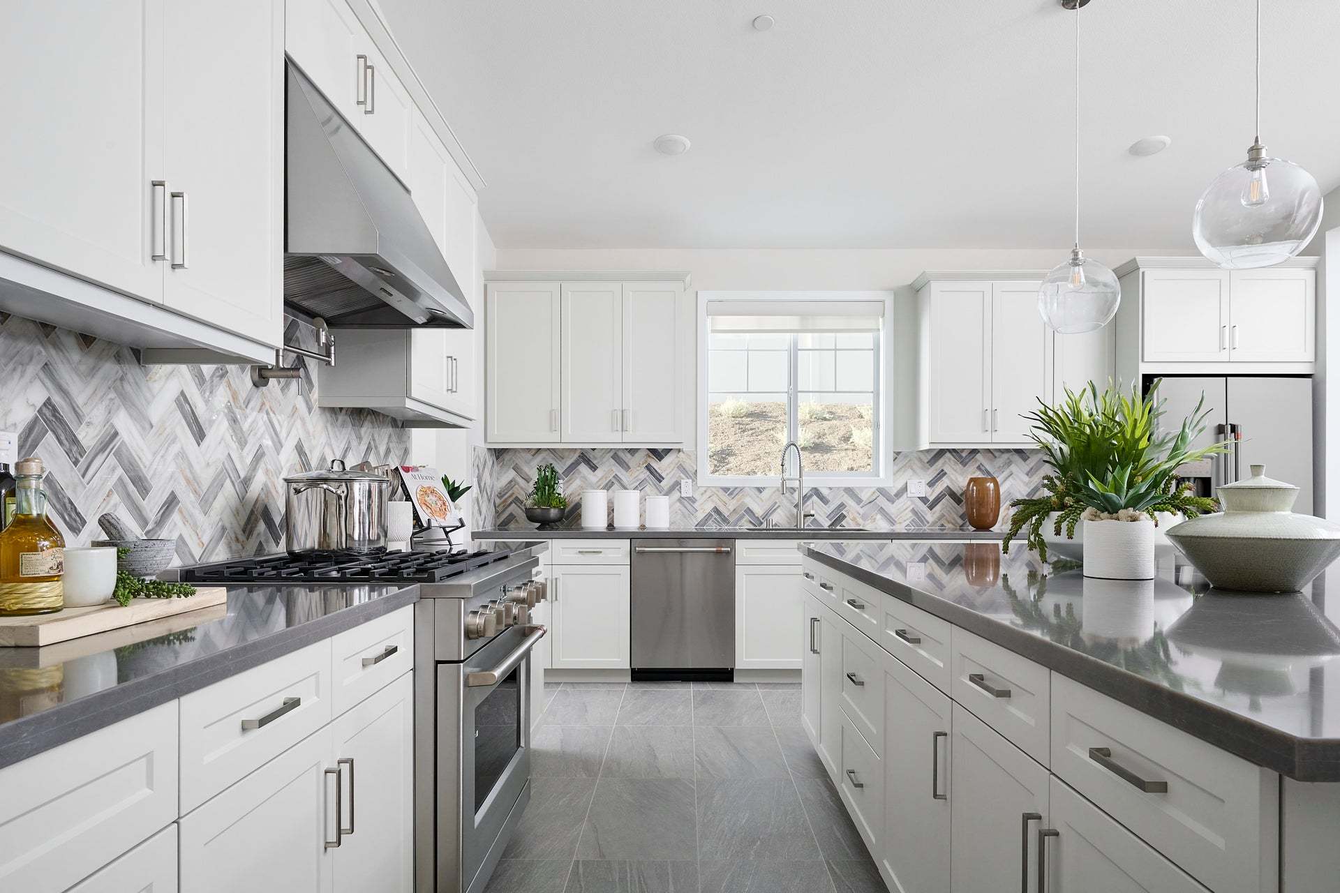 Oak at Shady View | Chino Hills, CA | Plan 2 | Kitchen Model Photo:Oak at Shady View | Chino Hills, CA | Plan 2 | Kitchen Model Photo