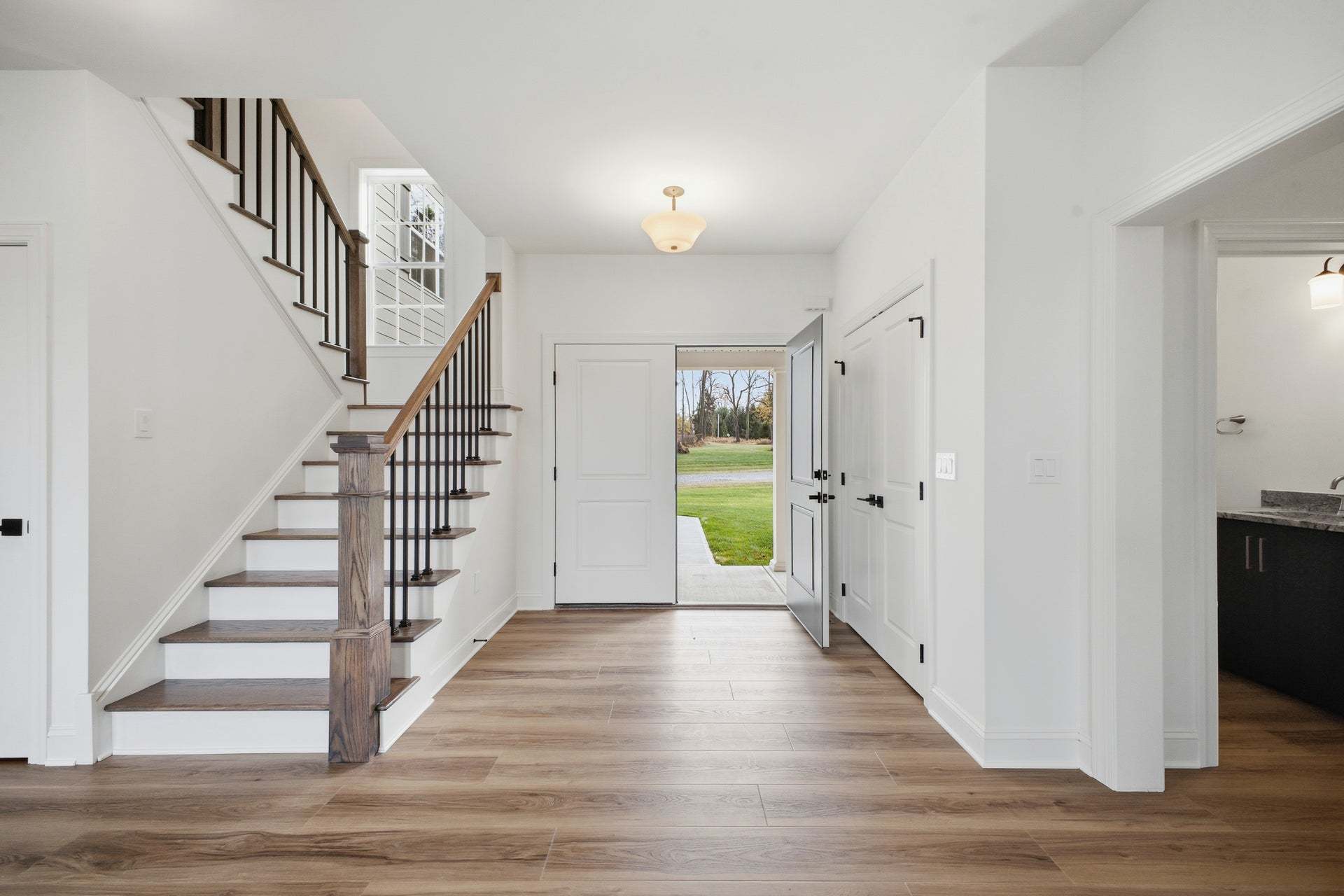 Interior:Maverick Foyer