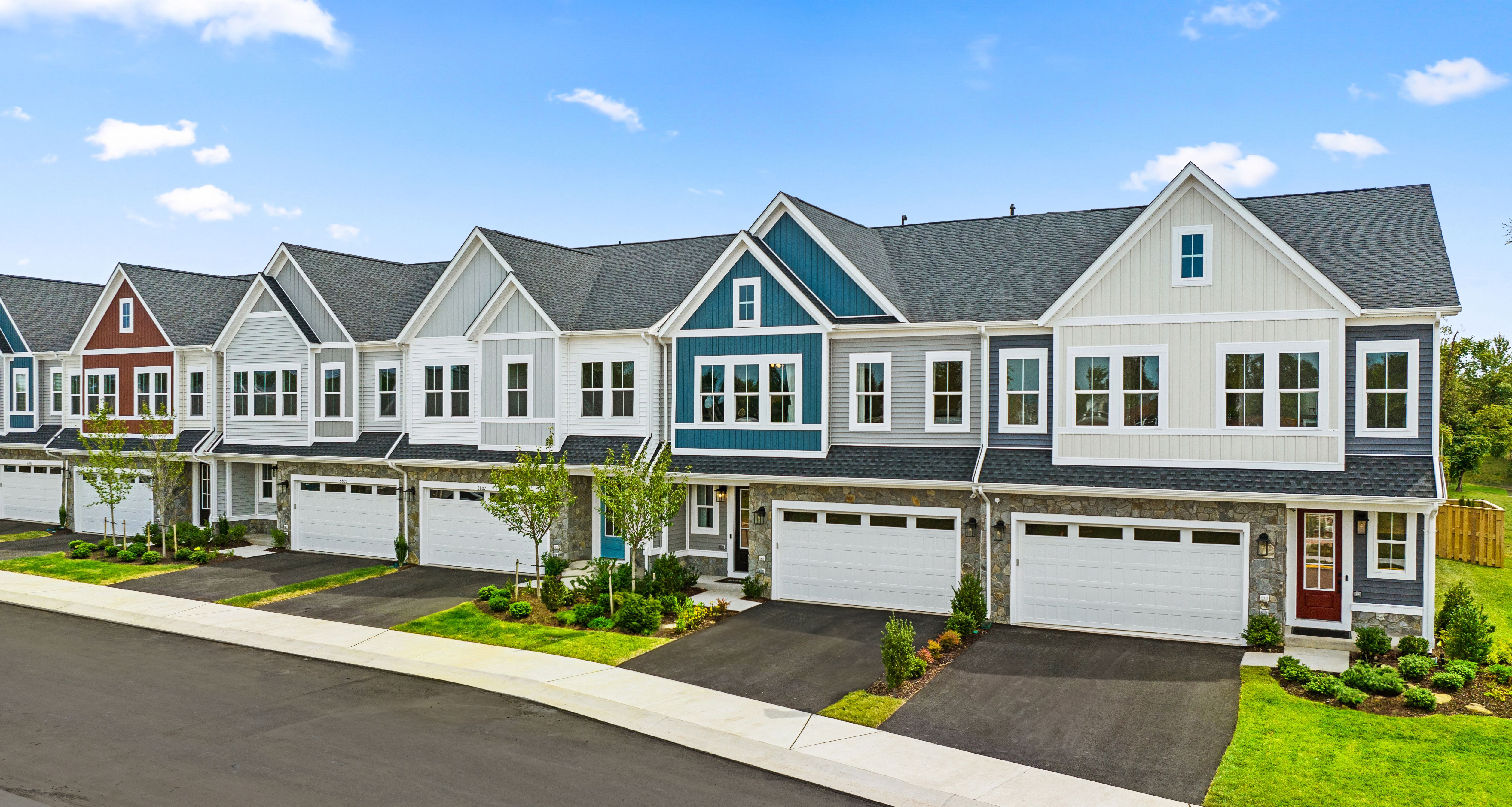 Robinson Manor in Gainesville, VA New Homes by Van Metre Homes