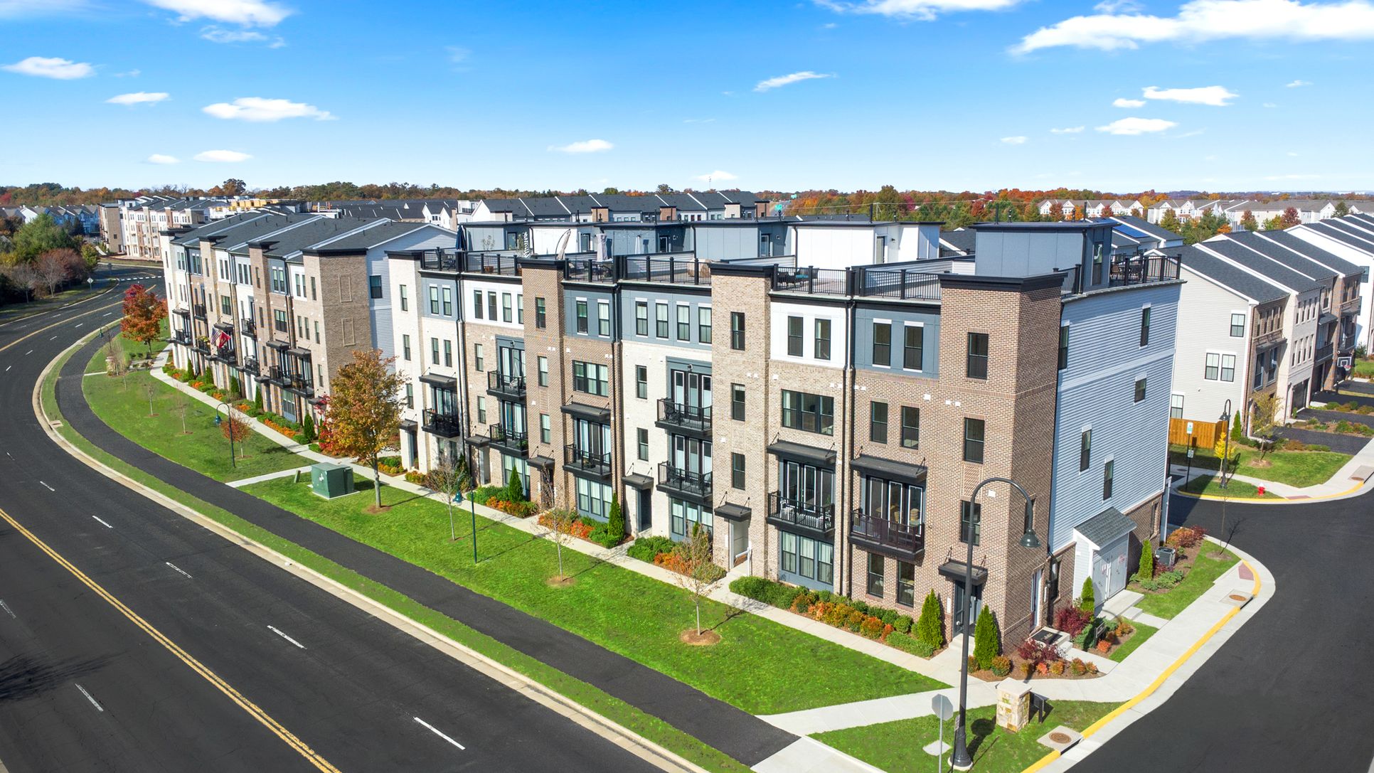 Demott & Silver:Condominiums
