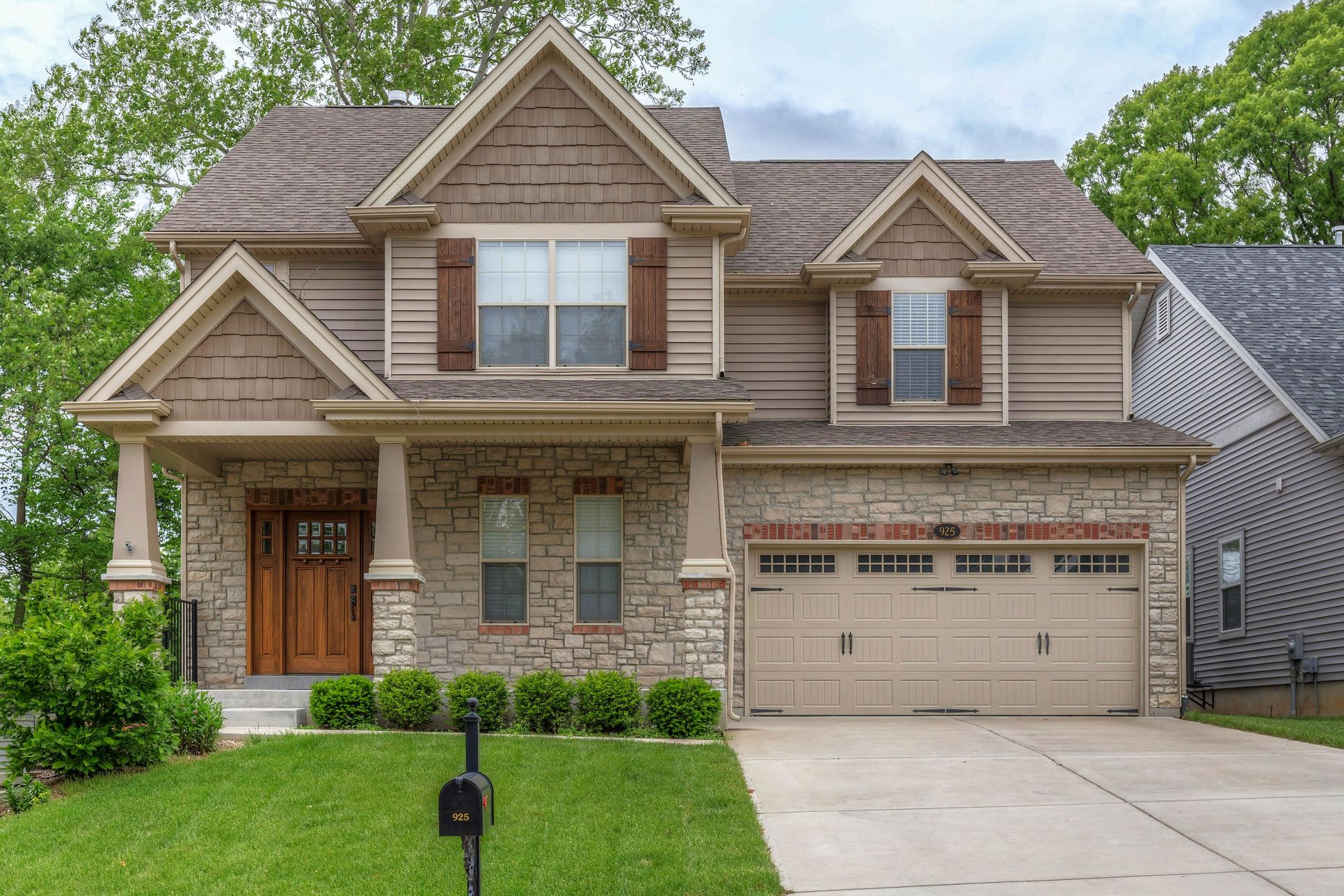 Vennehjem Building Corp,55337