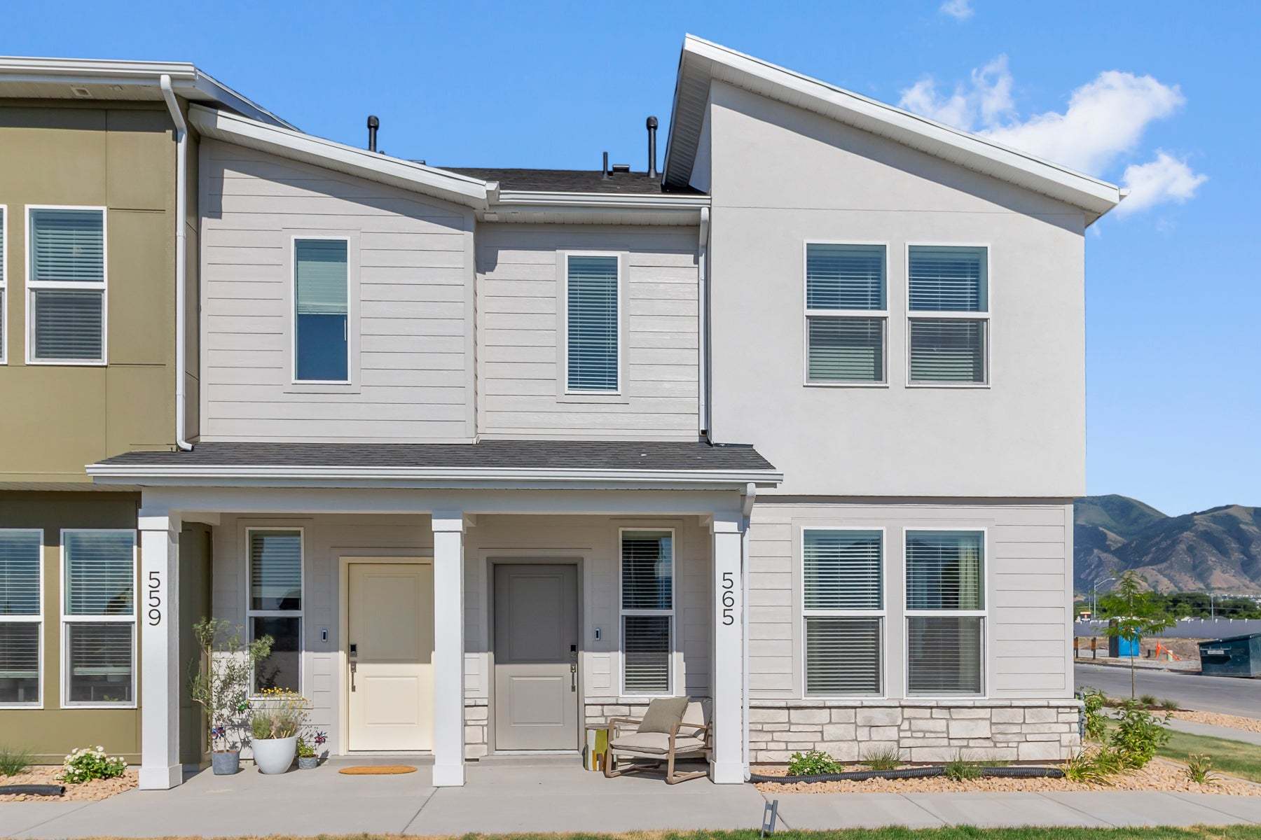 Exterior:*Finished home photos are representational images only. See sales agent for details.