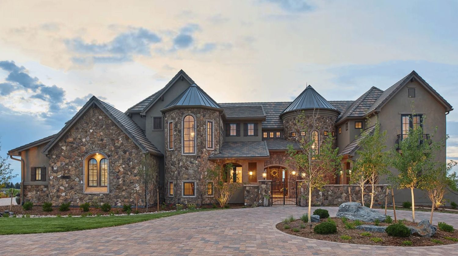 Wall Custom Homes,80112