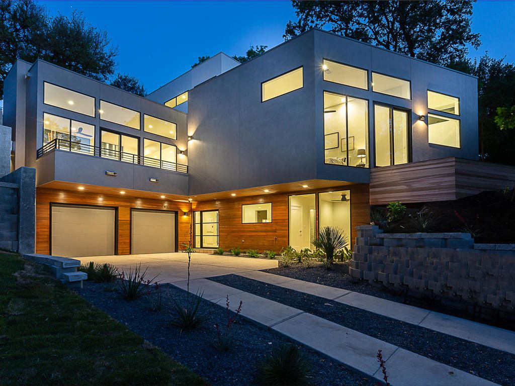 Waters Custom Homes,78703