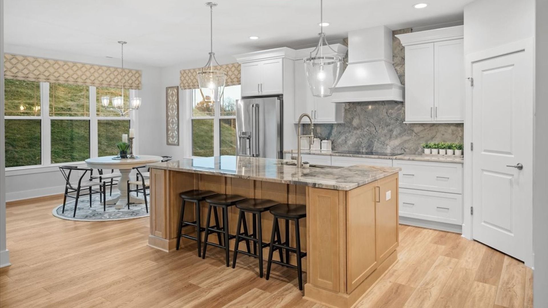 Ridgewood Heights - Model Home Kitchen & Breakfast Nook